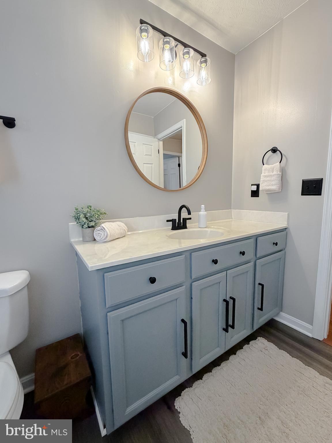 COVE POINT WOODS - Residential