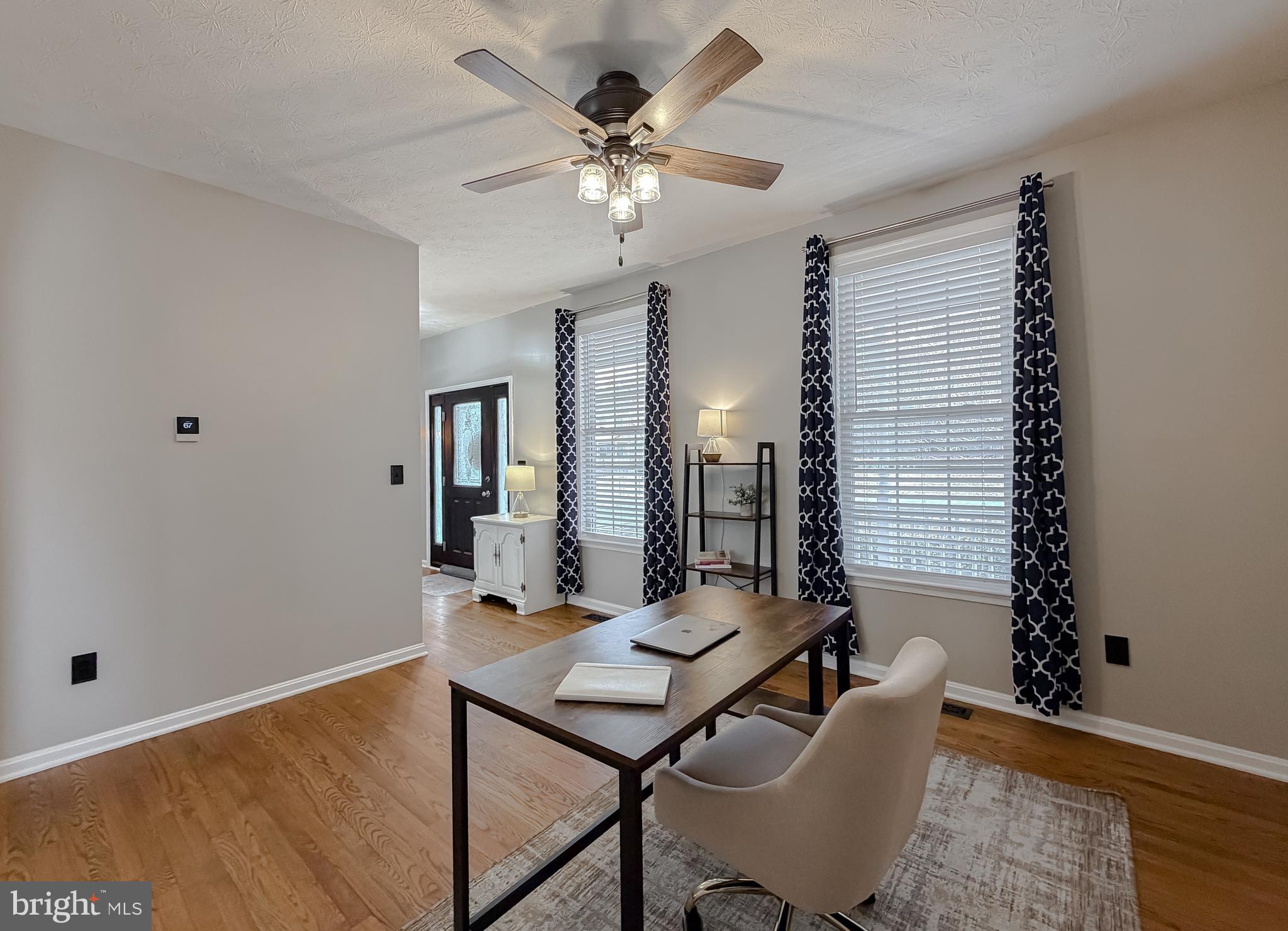 COVE POINT WOODS - Residential