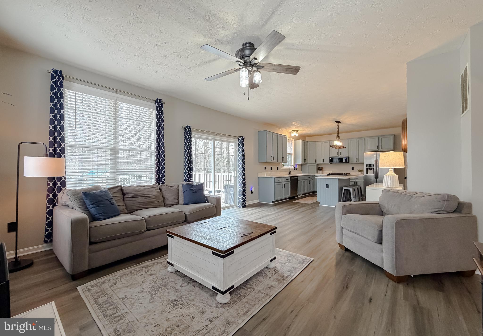 COVE POINT WOODS - Residential