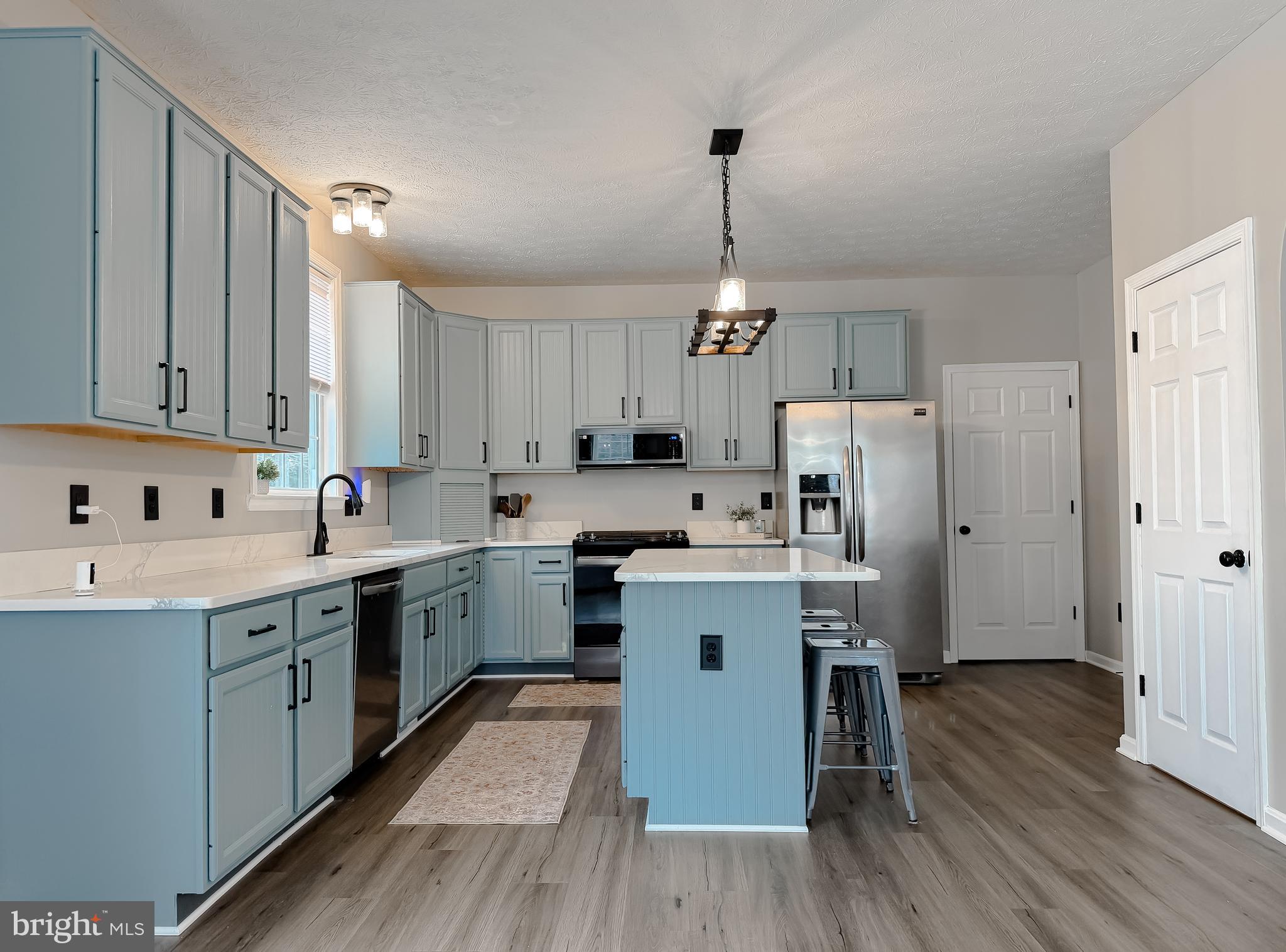 COVE POINT WOODS - Residential