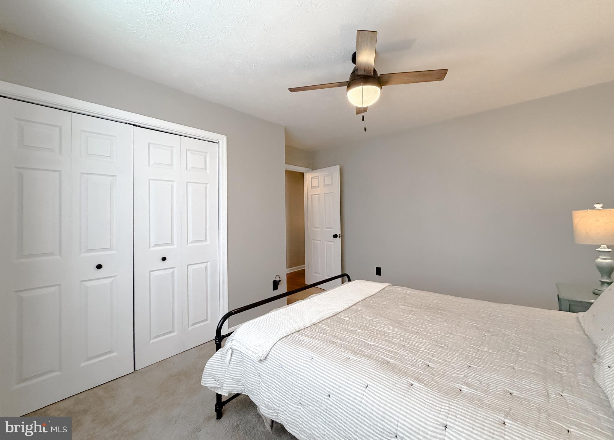 COVE POINT WOODS - Residential