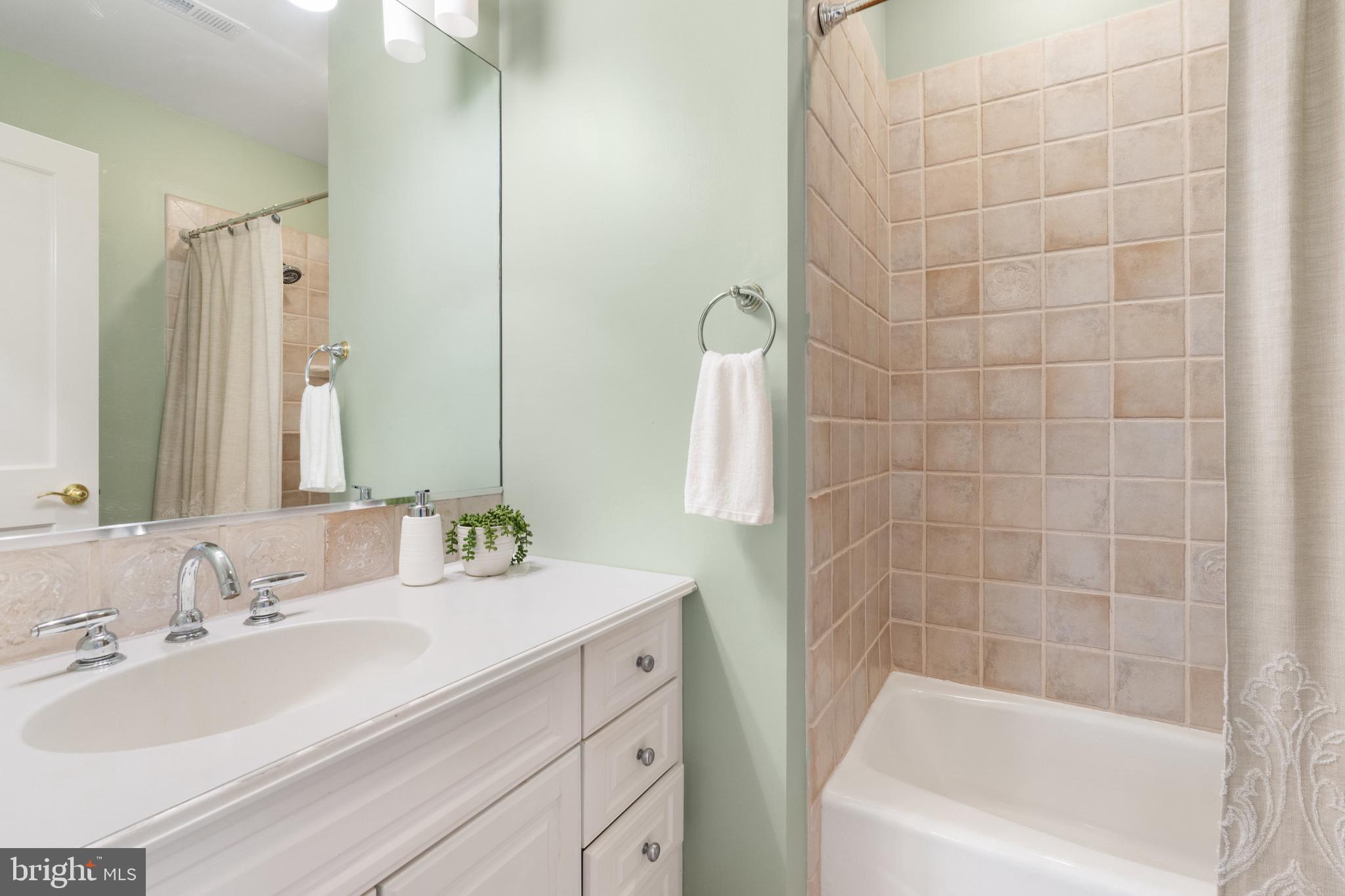 SOMERSET HEIGHTS - Residential