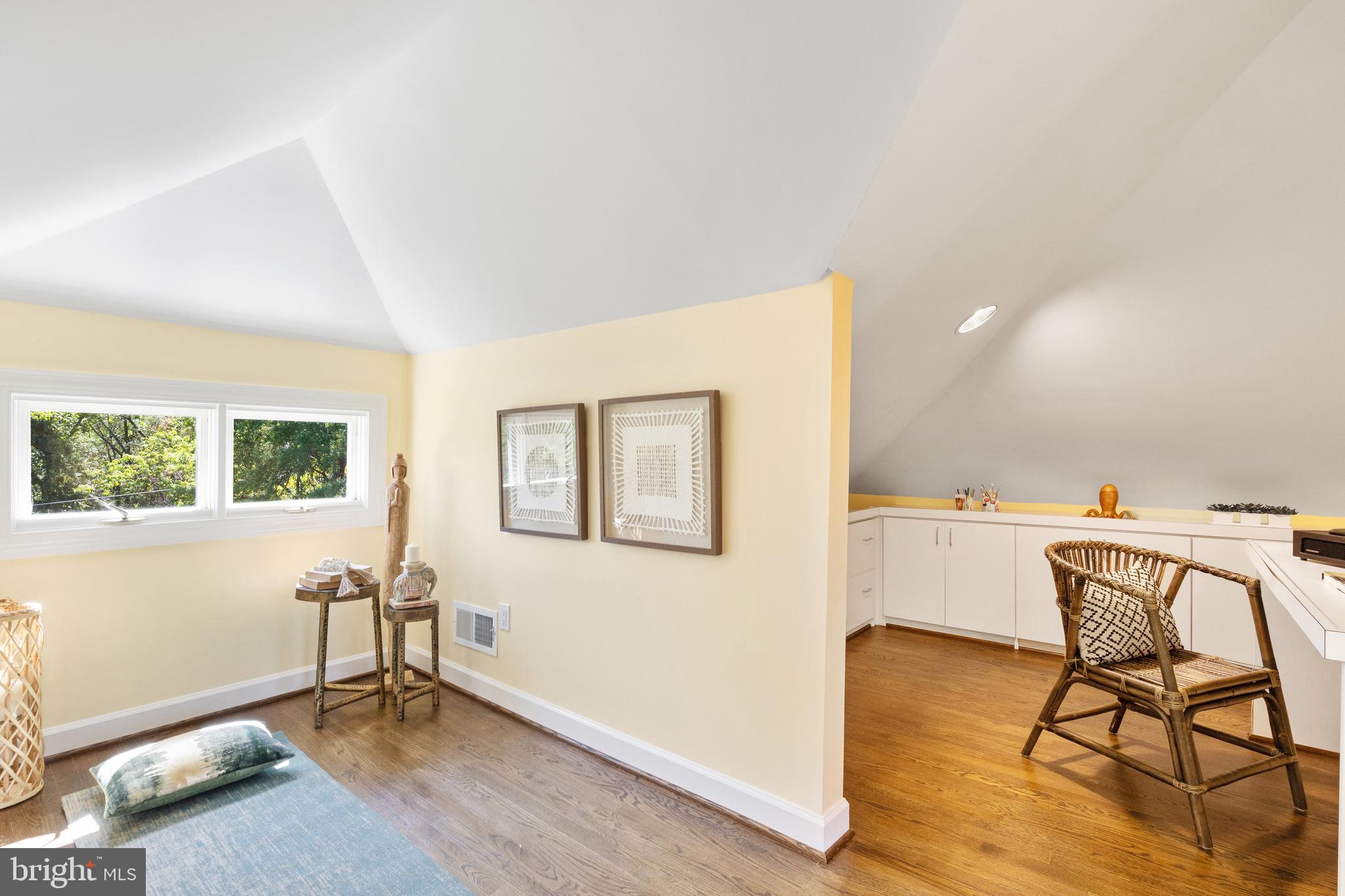 SOMERSET HEIGHTS - Residential