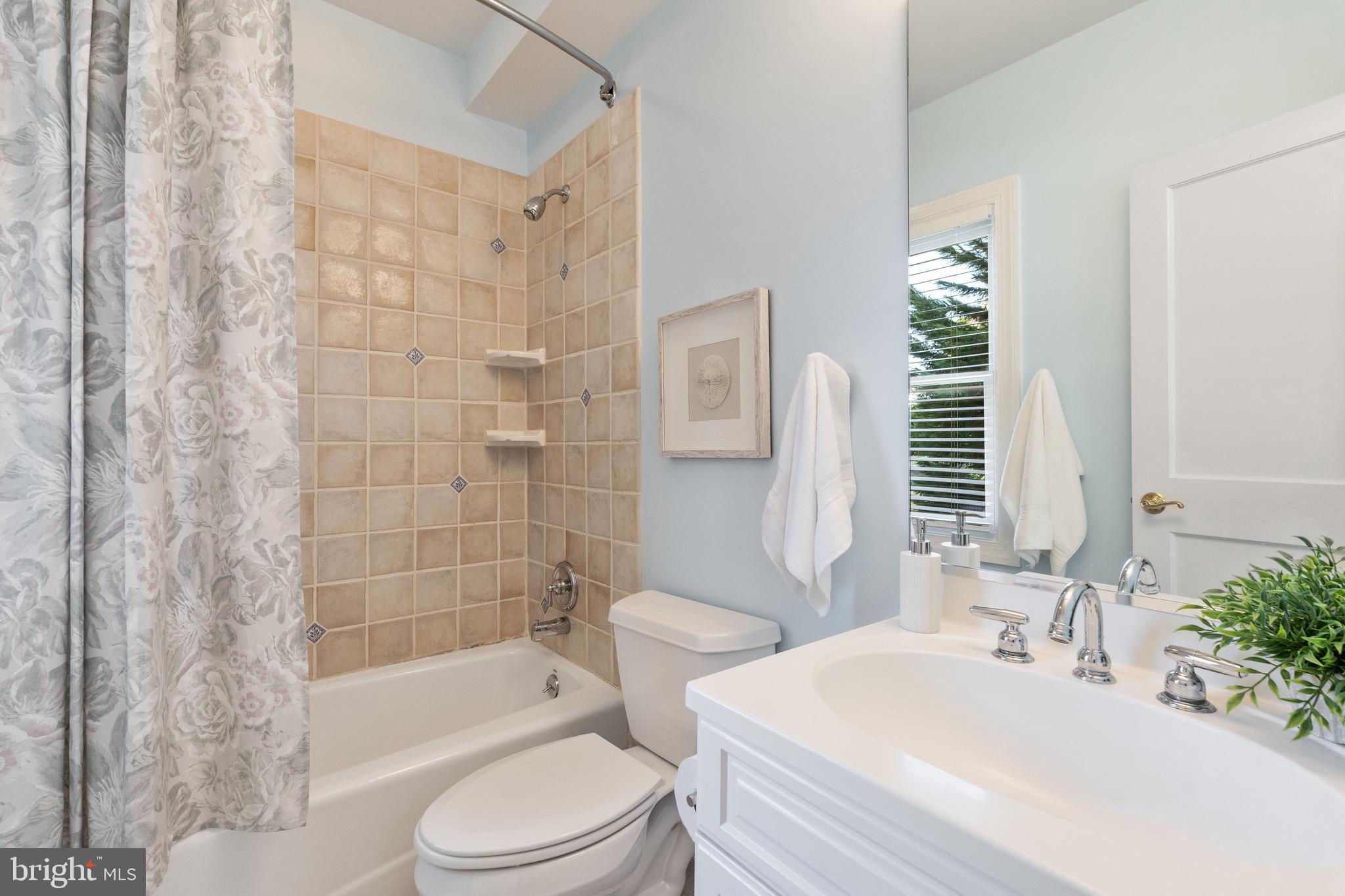 SOMERSET HEIGHTS - Residential