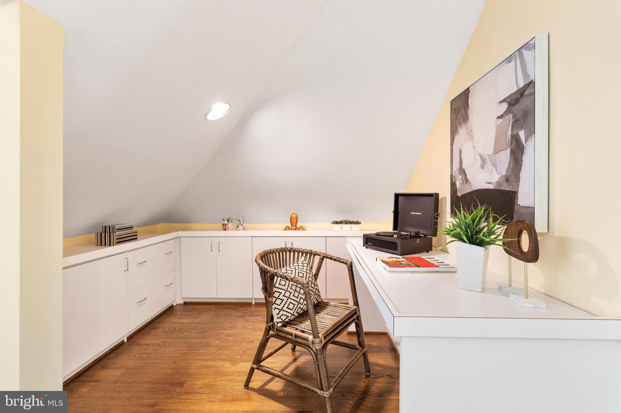 SOMERSET HEIGHTS - Residential