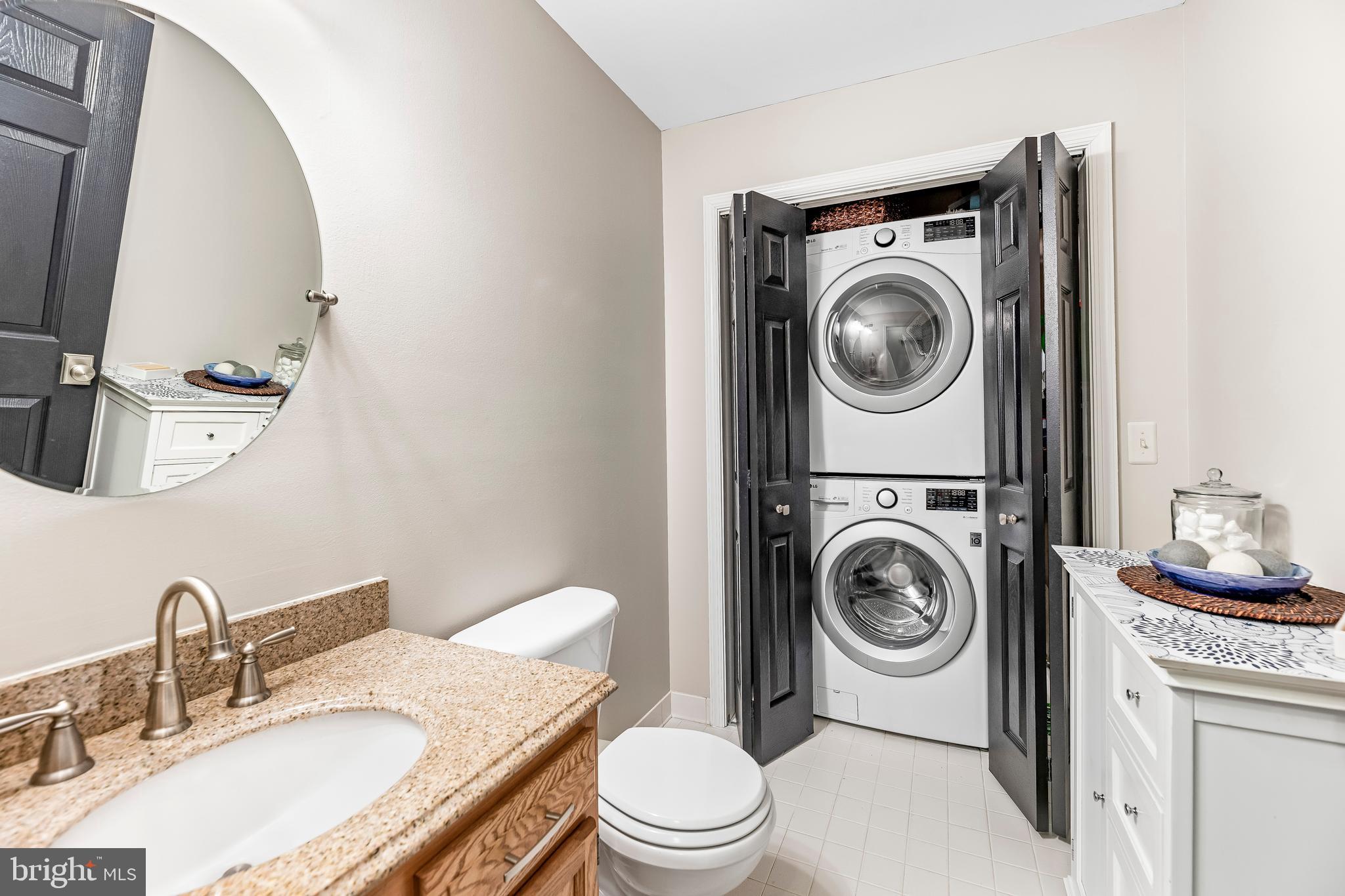 AMBER WOODE - Residential