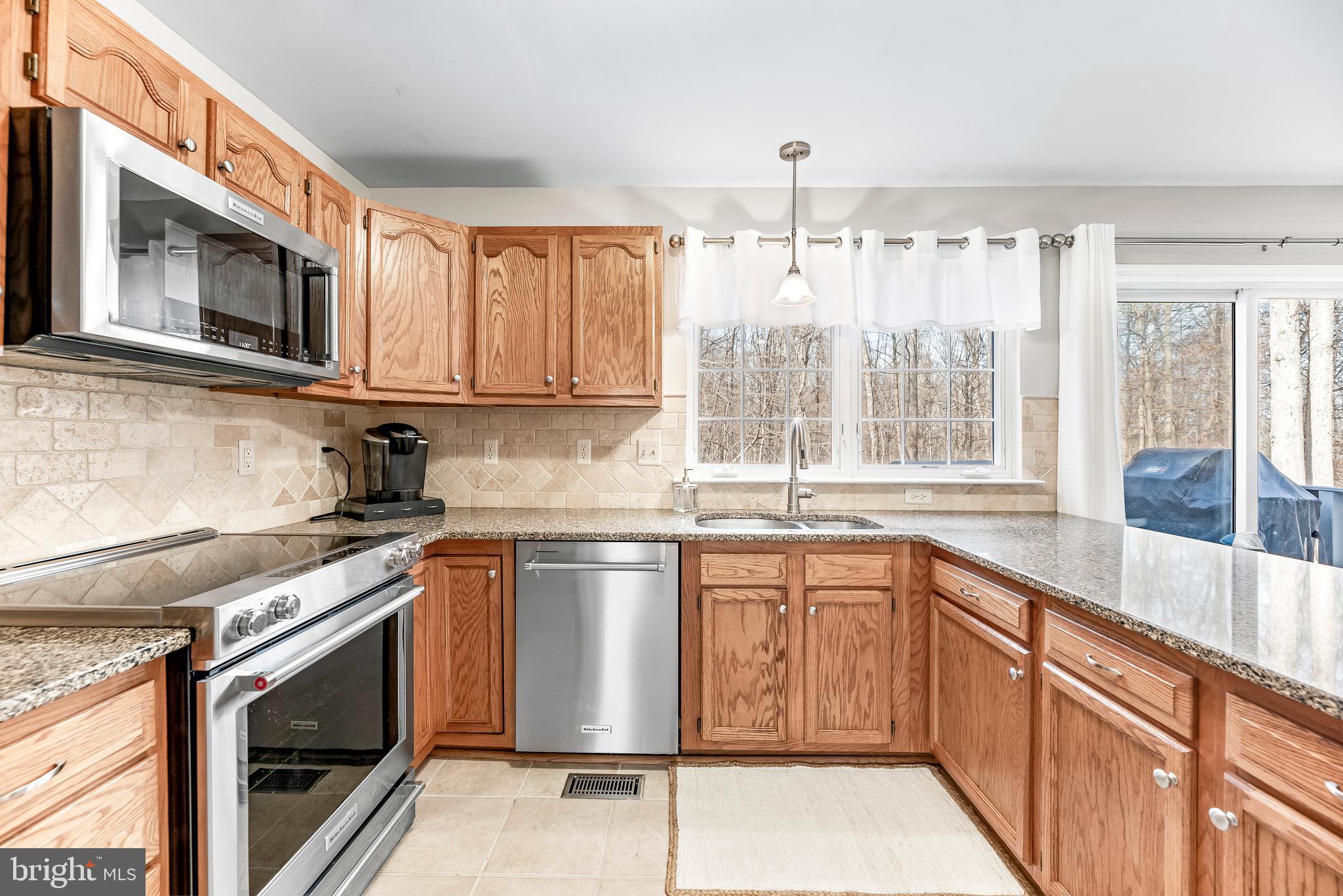 AMBER WOODE - Residential