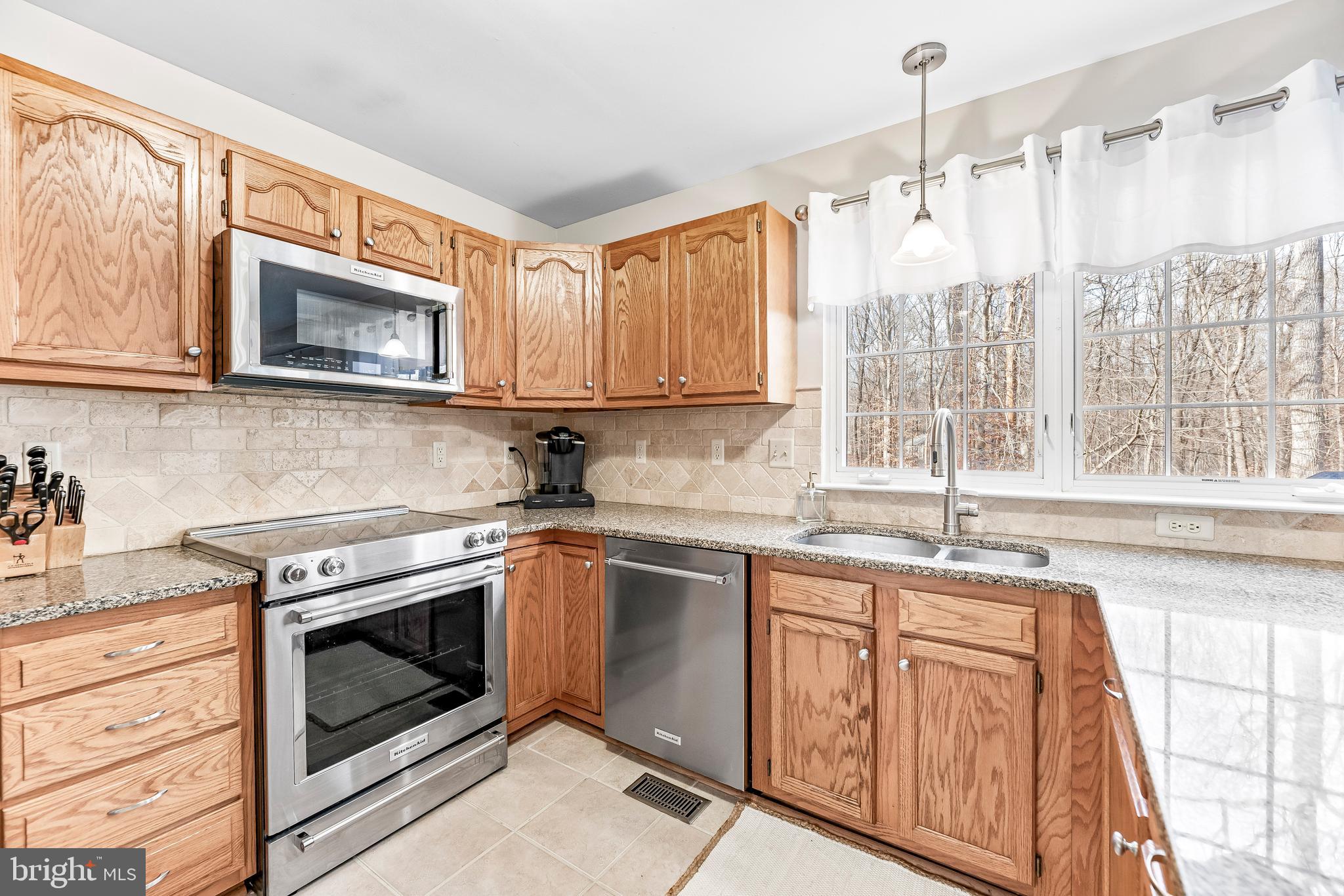 AMBER WOODE - Residential