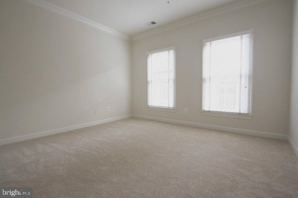 CHATHAM SQUARE - Residential Lease