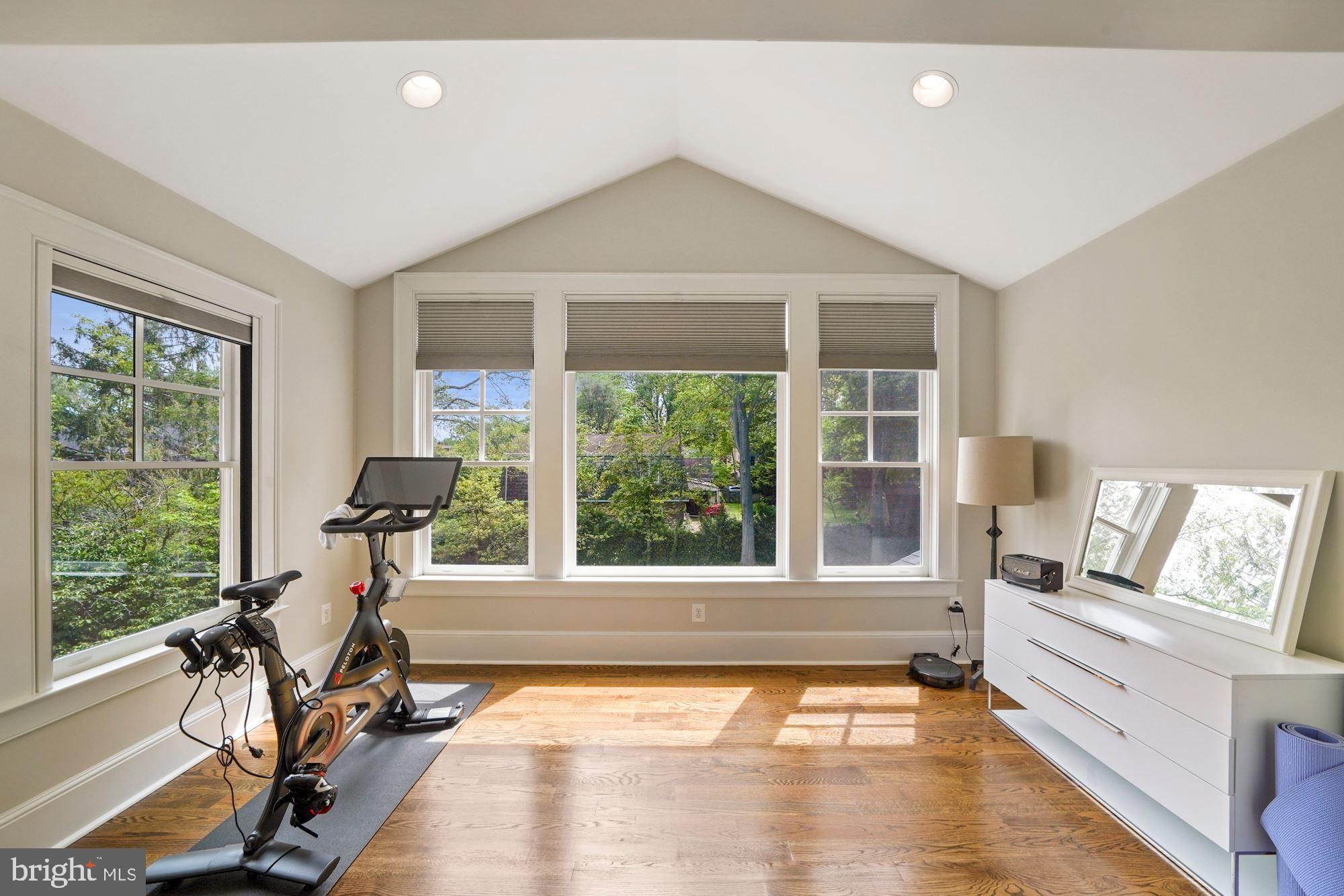 GLEN ECHO HEIGHTS - Residential