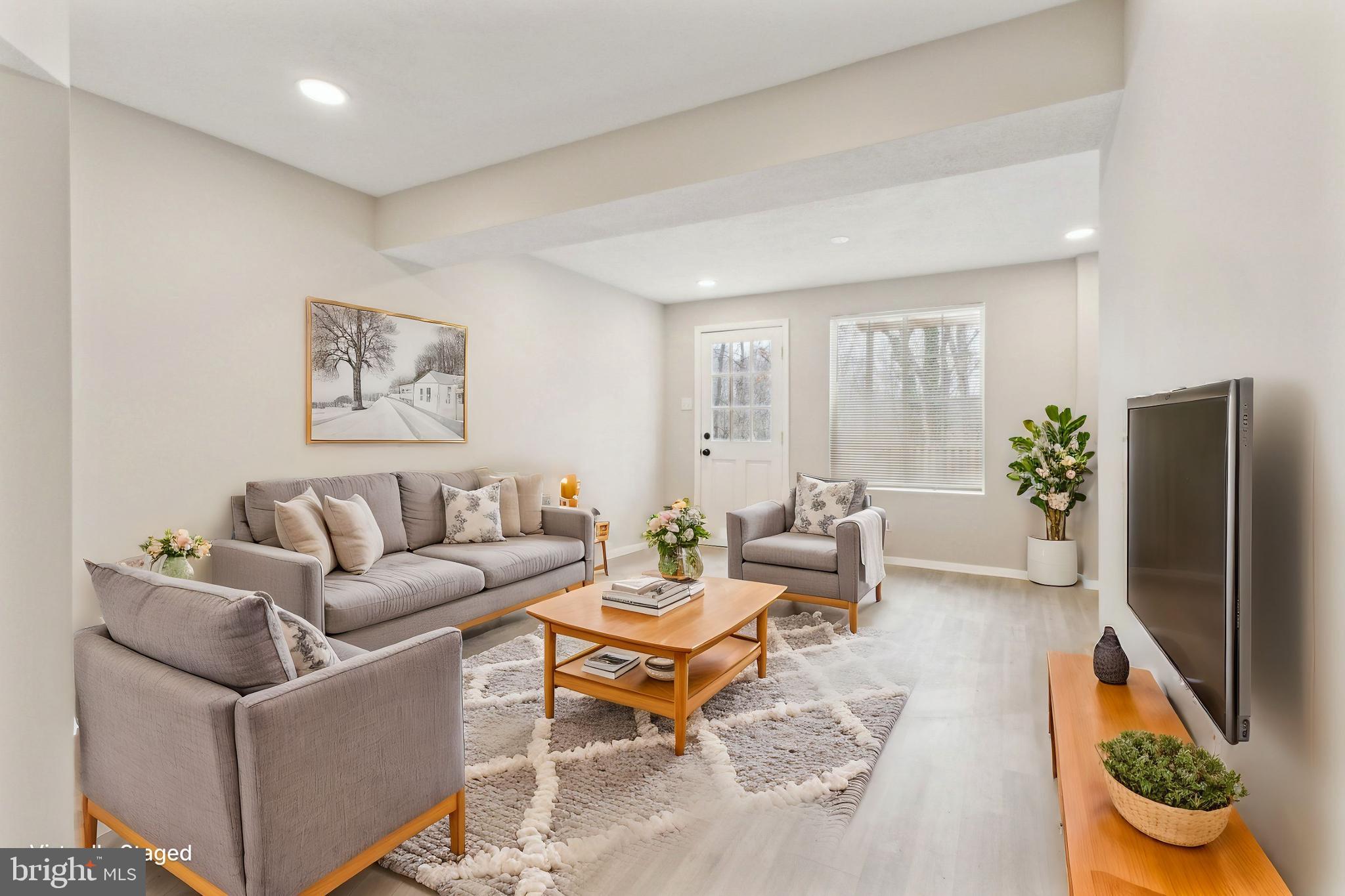 NEWINGTON FOREST - Residential