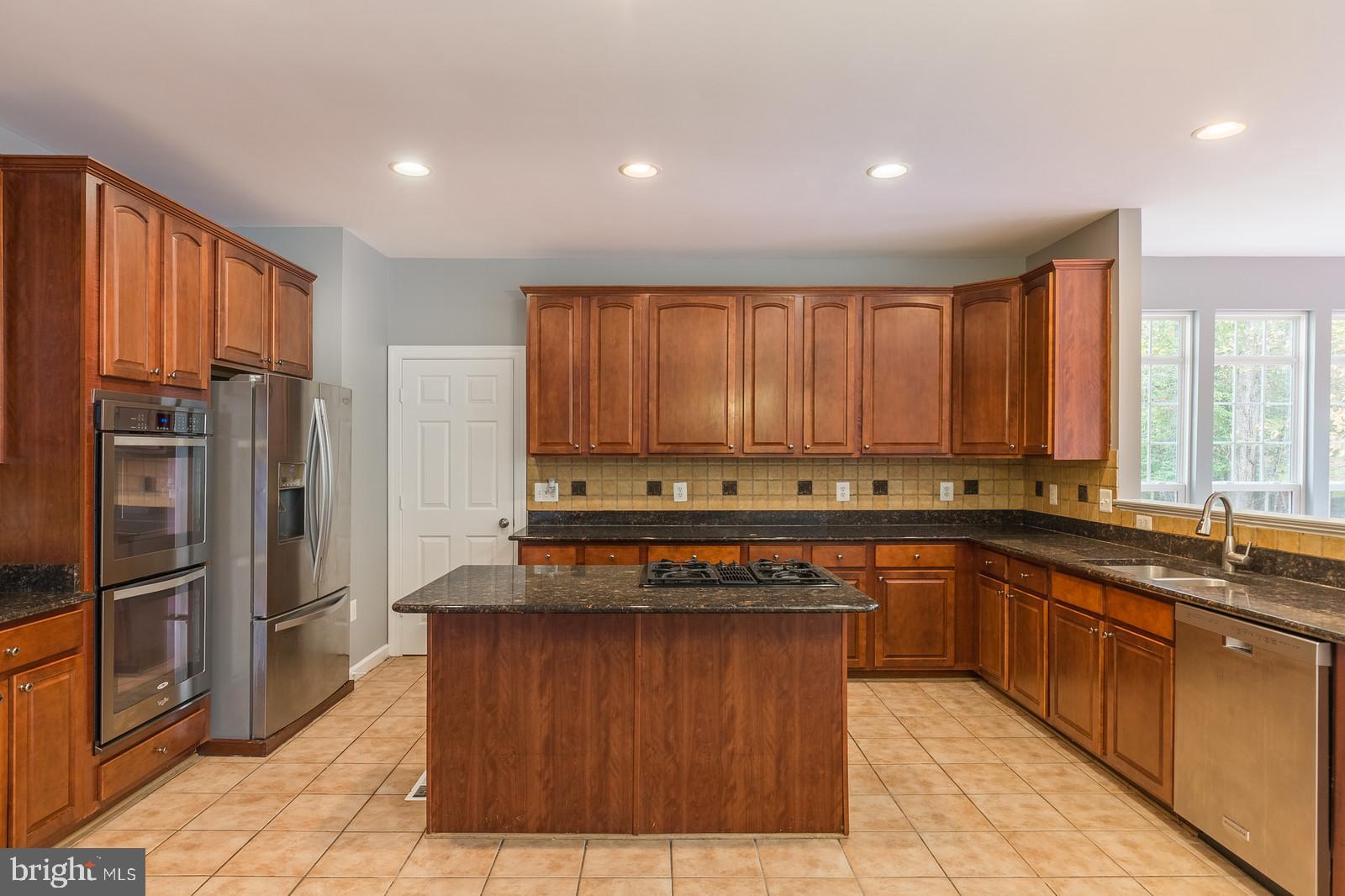 AQUIA OVERLOOK - Residential