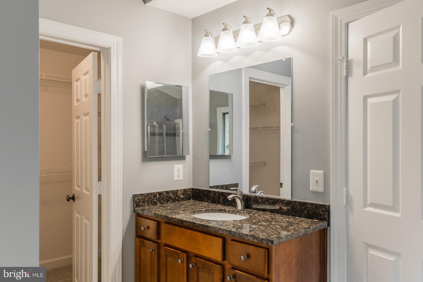 AQUIA OVERLOOK - Residential