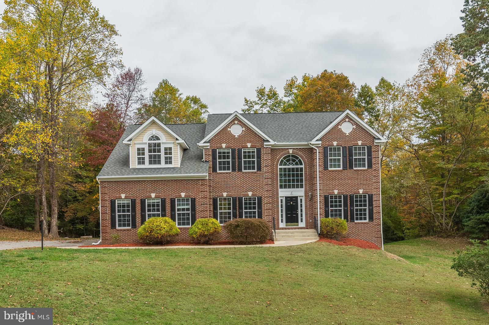 AQUIA OVERLOOK - Residential