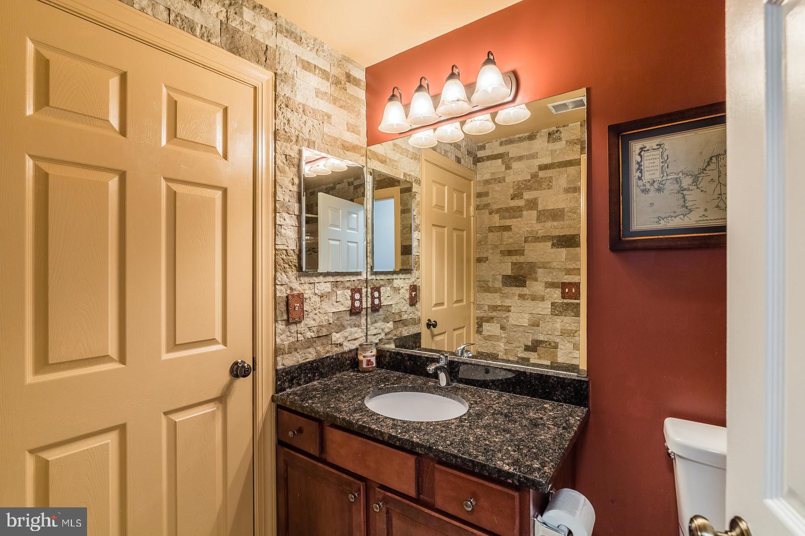 AQUIA OVERLOOK - Residential