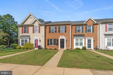 Townhouse For Sale - 10502 Boxmeer Court<br/> FREDERICKSBURG, VA 22408