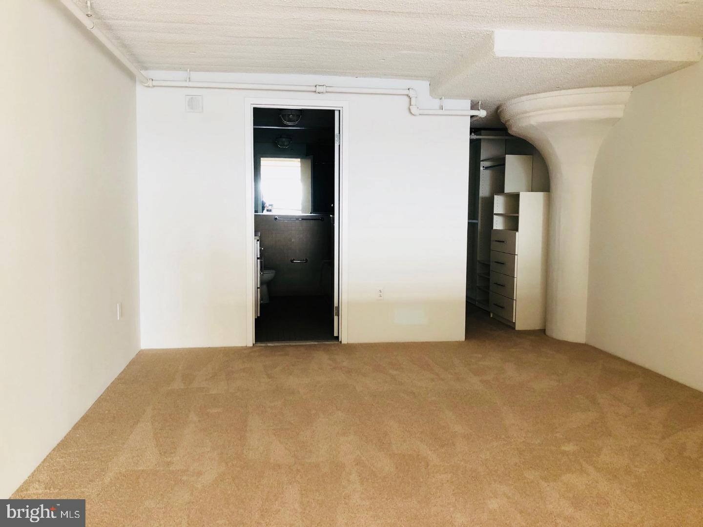 RITTENHOUSE SQUARE - Residential Lease