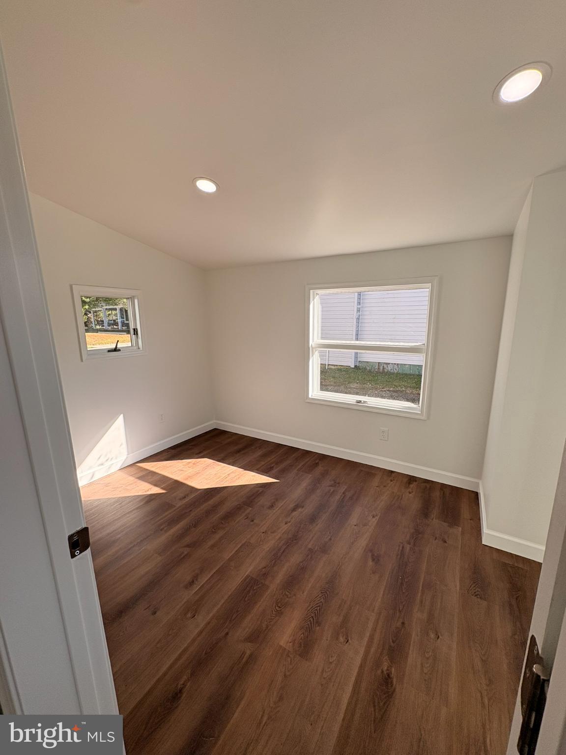 CHURCH HILL - Residential