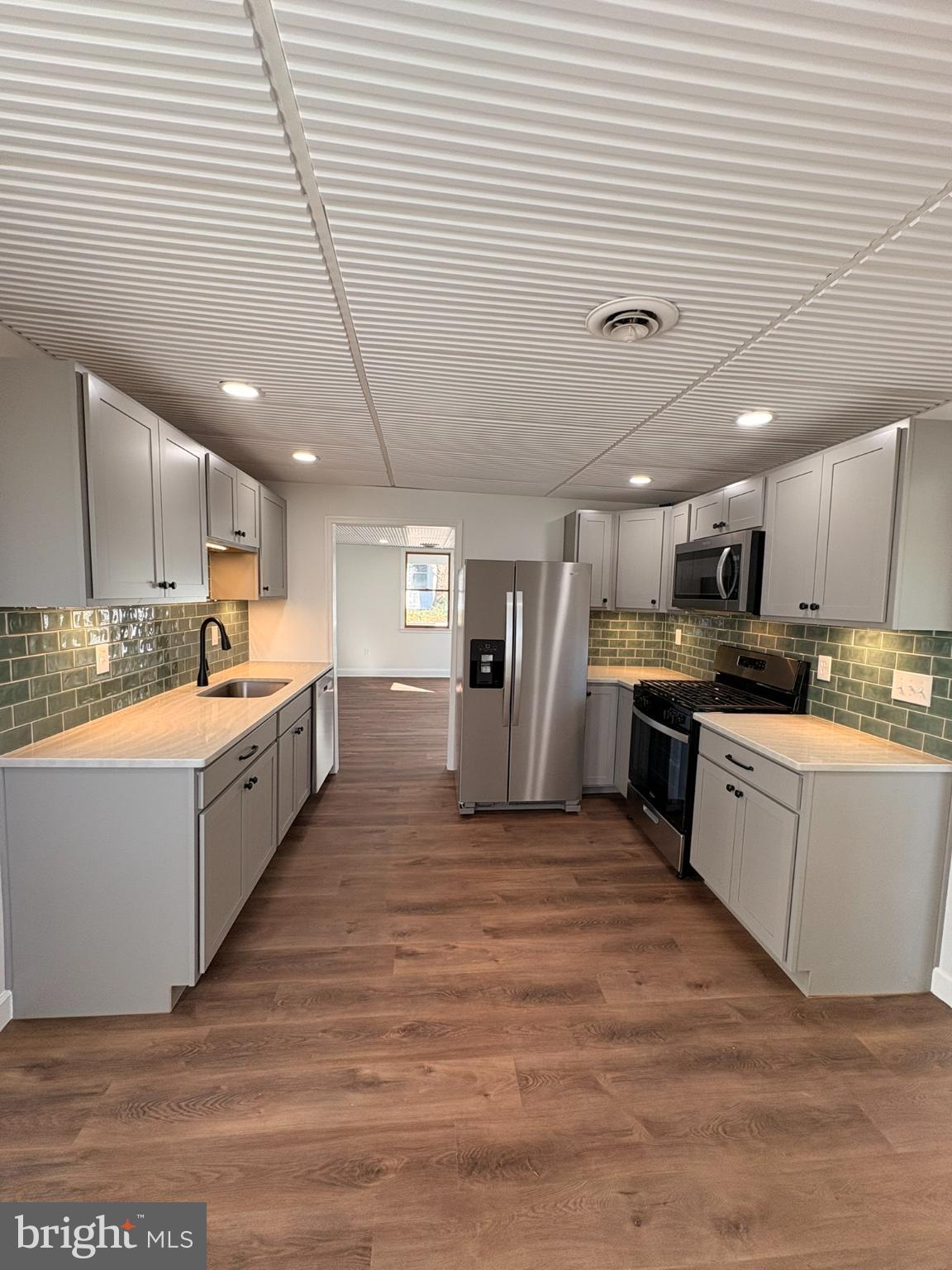 CHURCH HILL - Residential