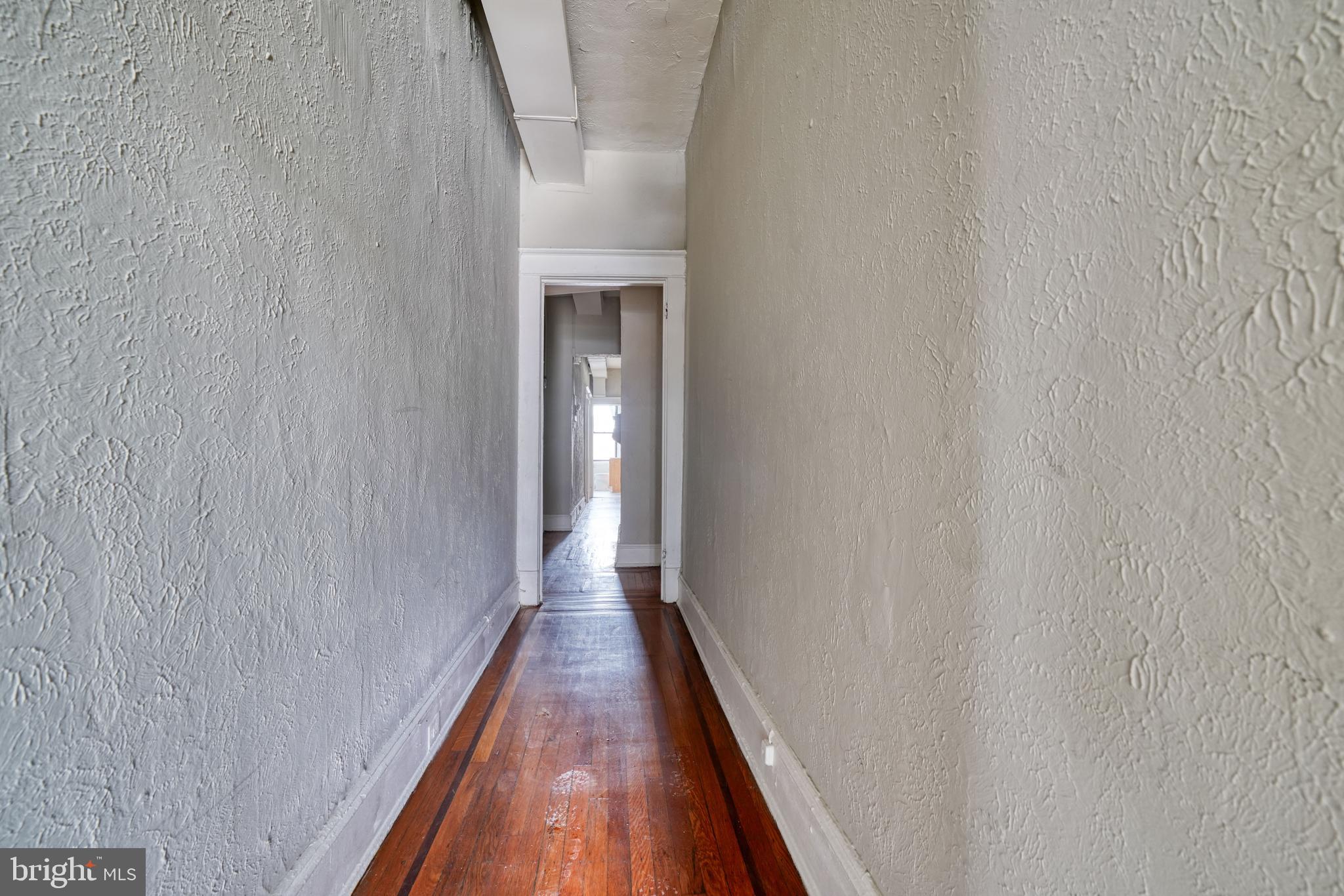 2111 PARK AVENUE