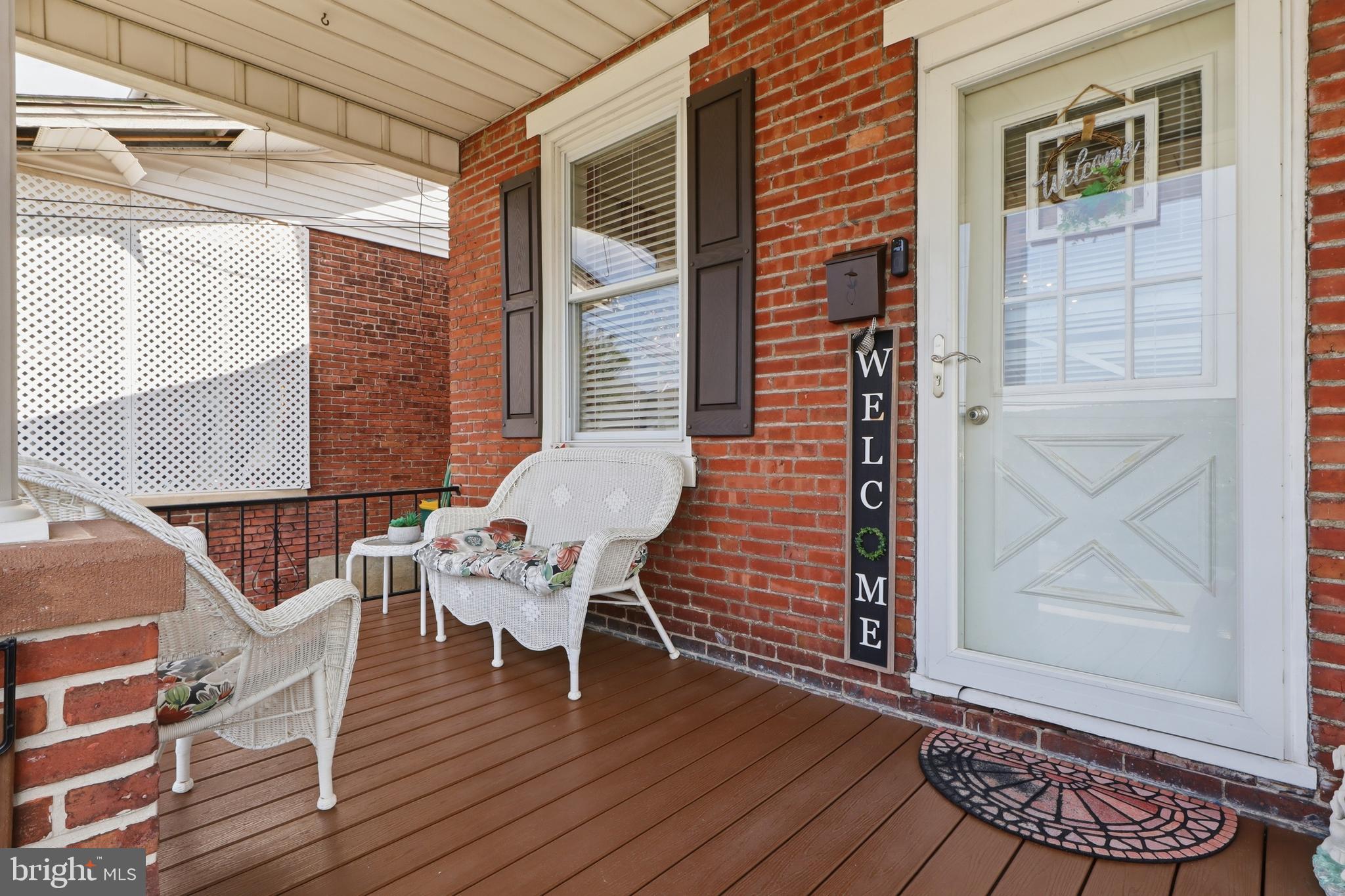 216 W DAUPHIN STREET