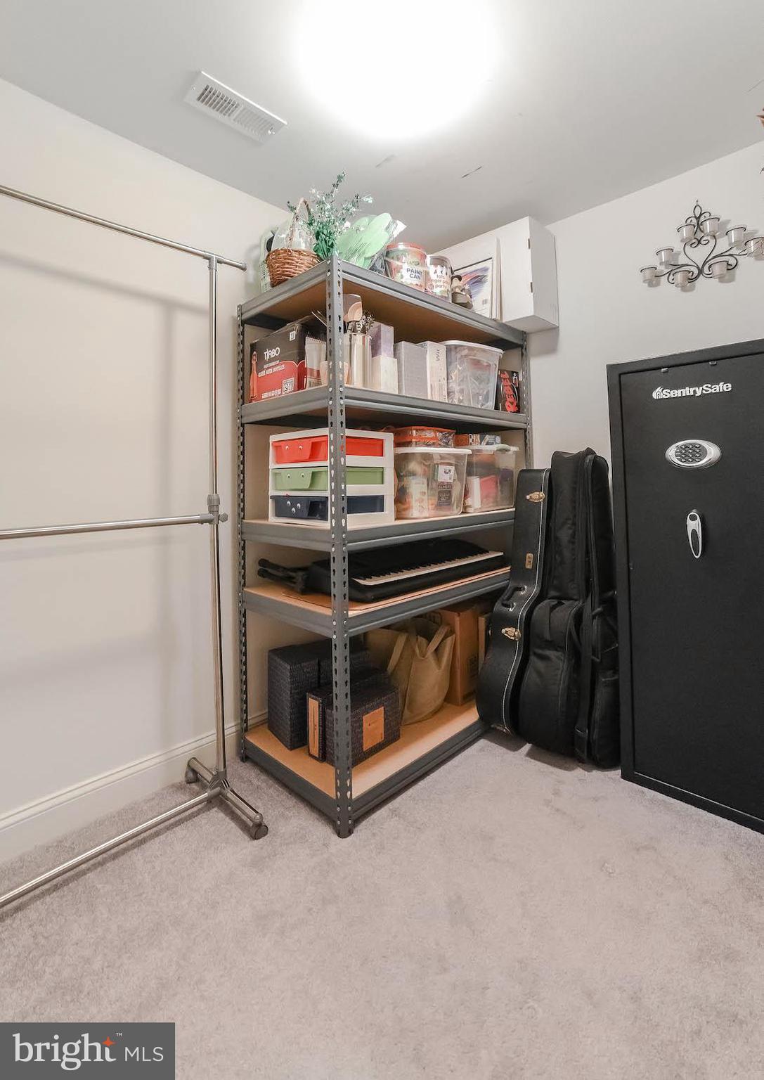 WILLOWGATE - Residential