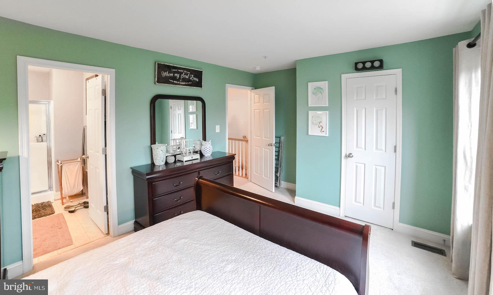 WILLOWGATE - Residential