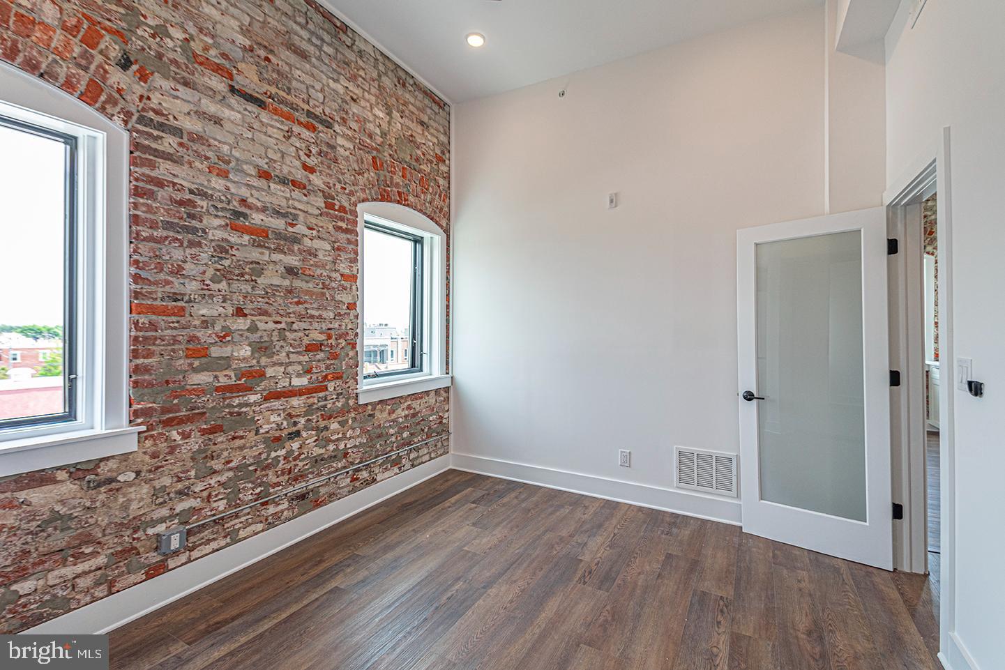 BELLA VISTA - Residential Lease