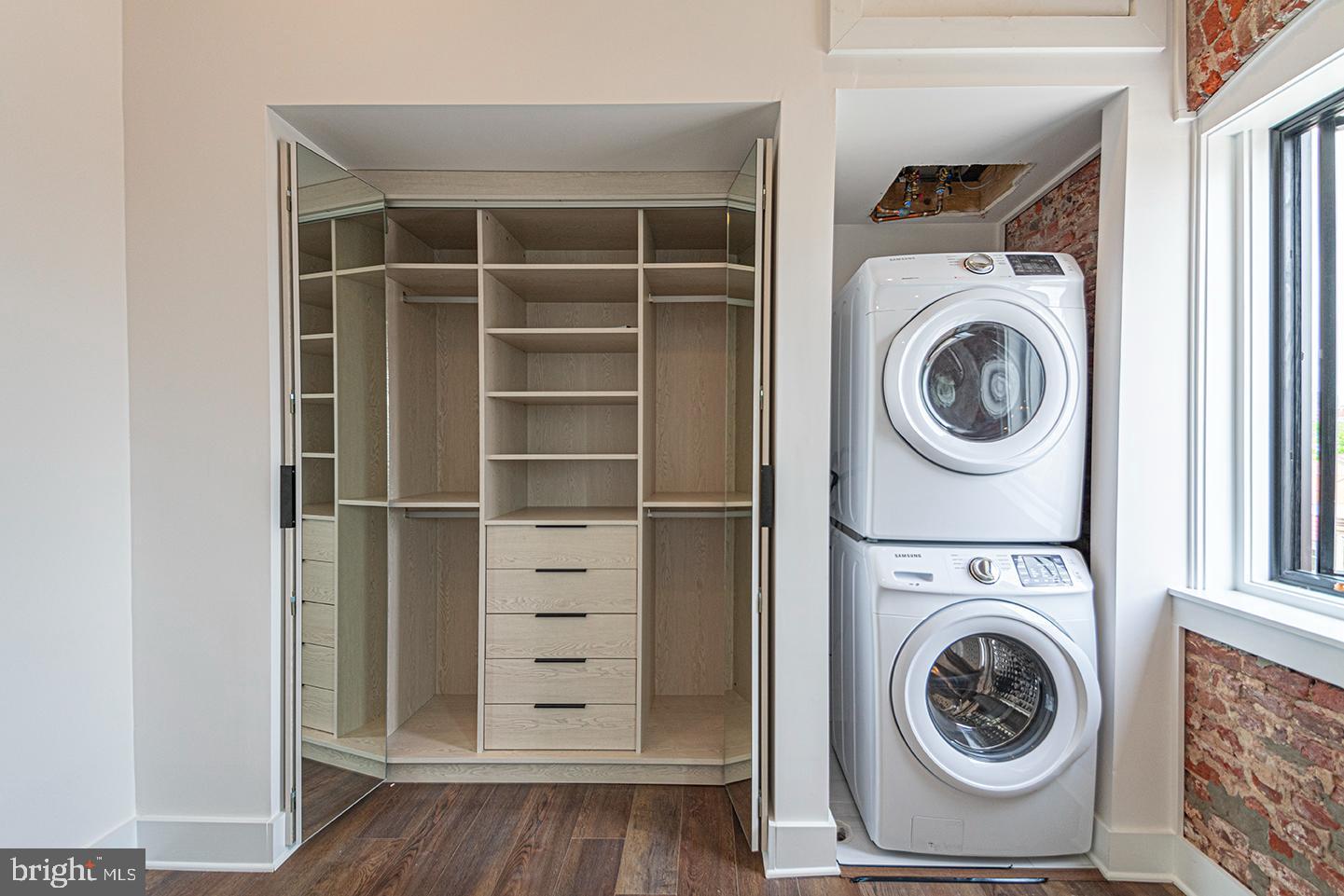 BELLA VISTA - Residential Lease