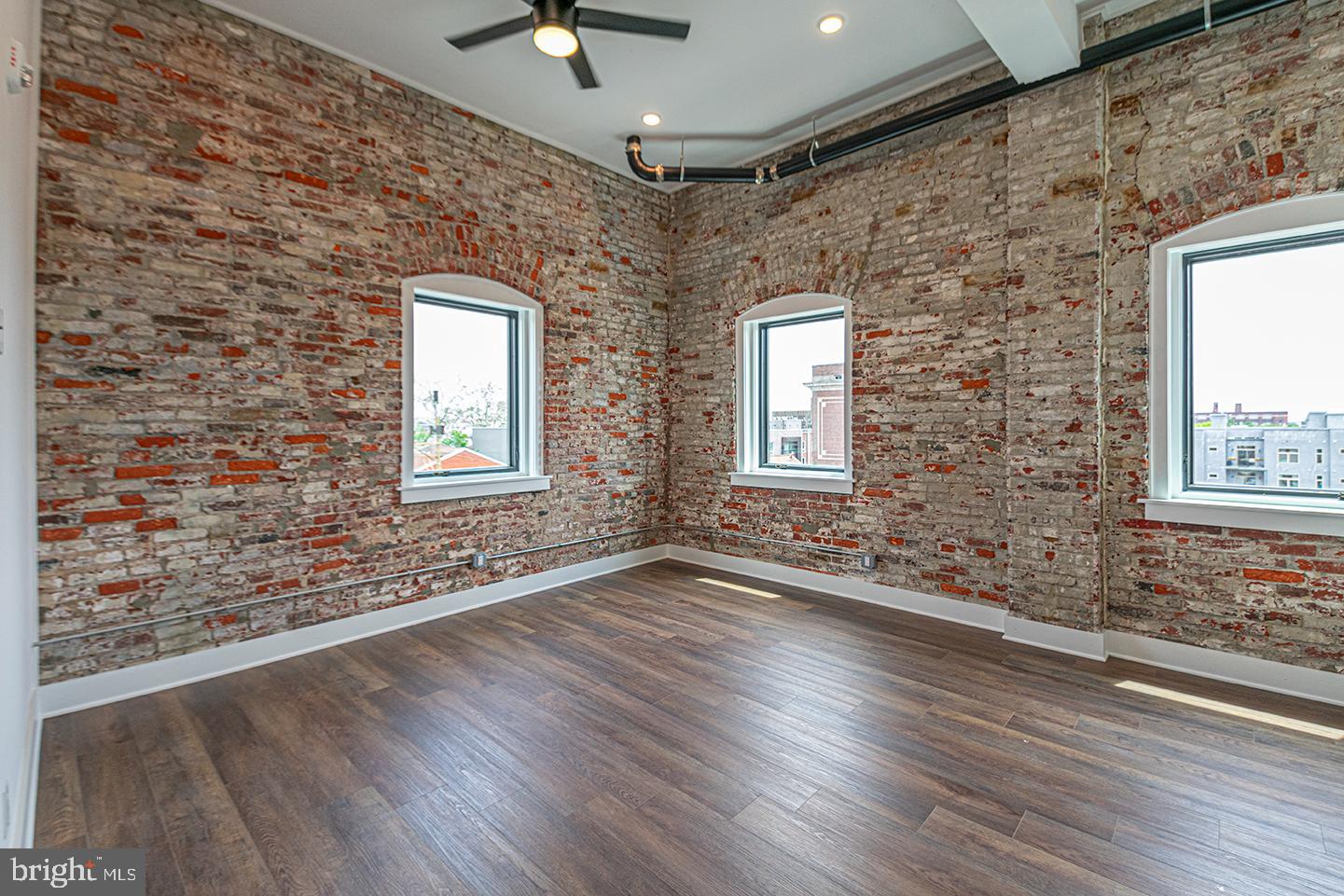 BELLA VISTA - Residential Lease