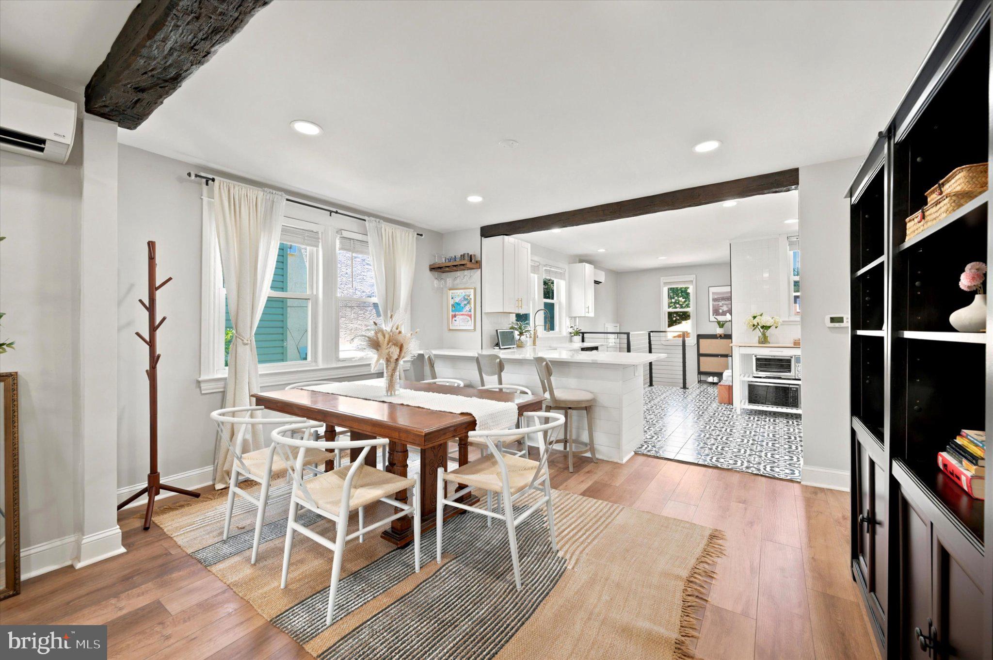 414 W 10TH AVENUE