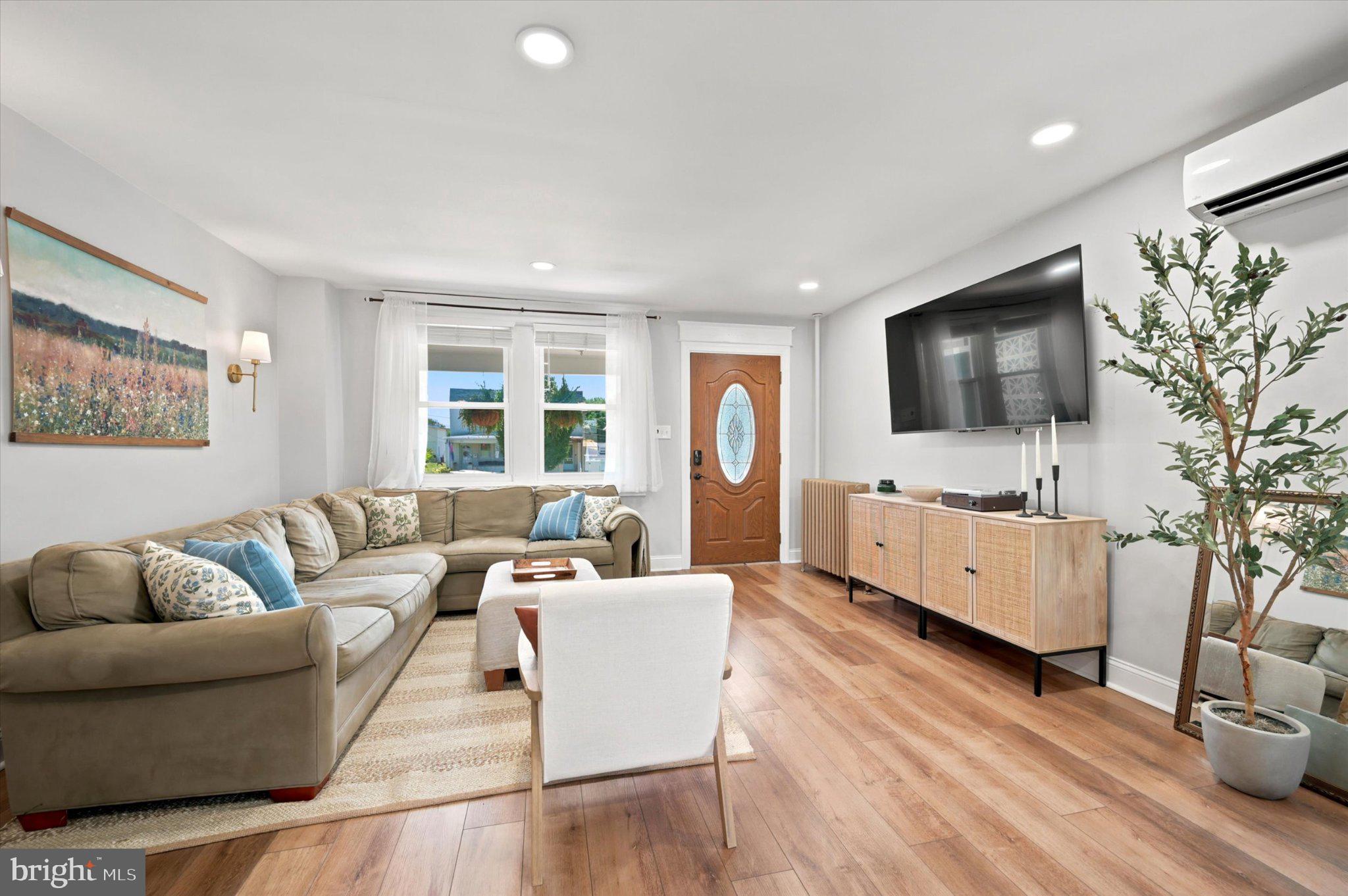 414 W 10TH AVENUE