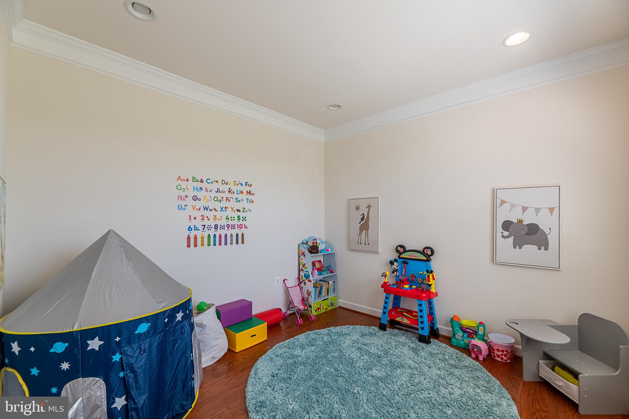 NICHOLSON FARM - Residential Lease