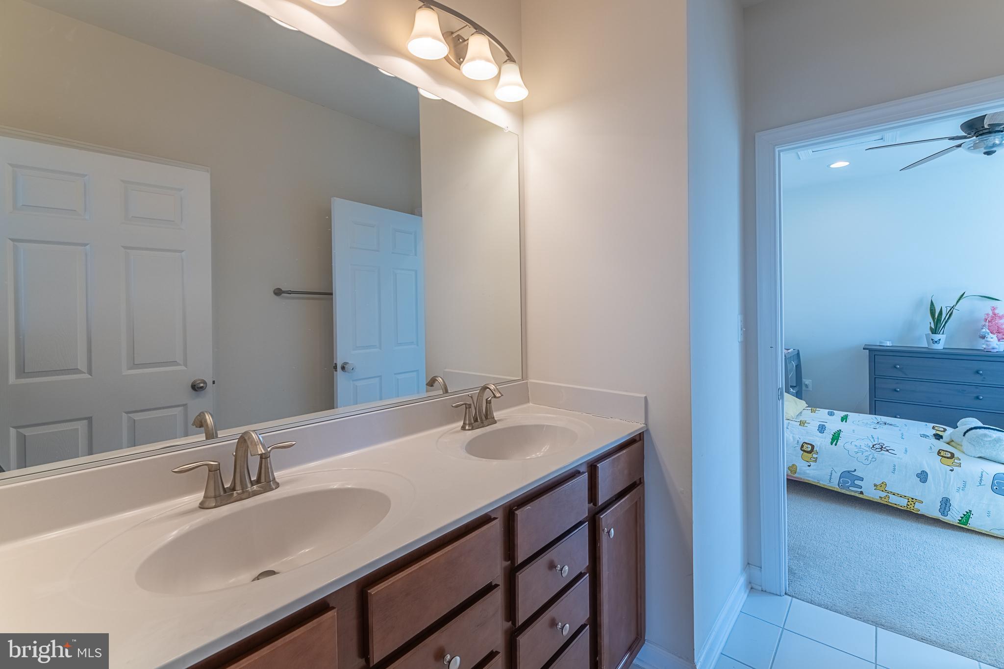 NICHOLSON FARM - Residential Lease