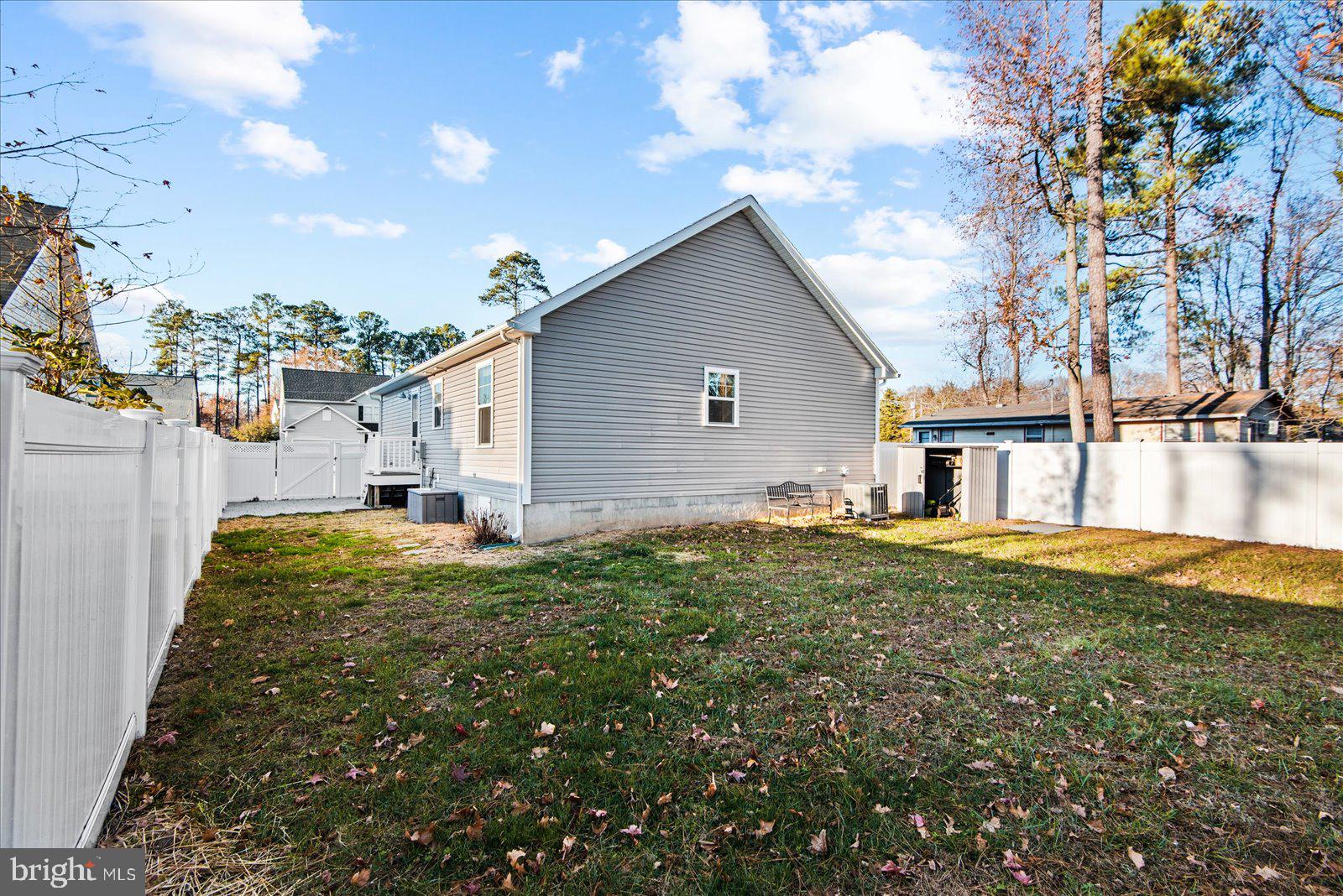 CLASSIC SHORES - Residential