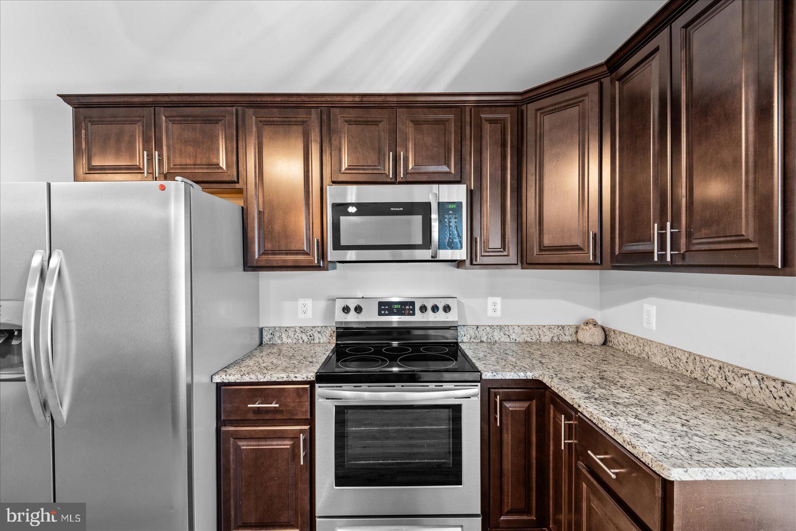 CLASSIC SHORES - Residential