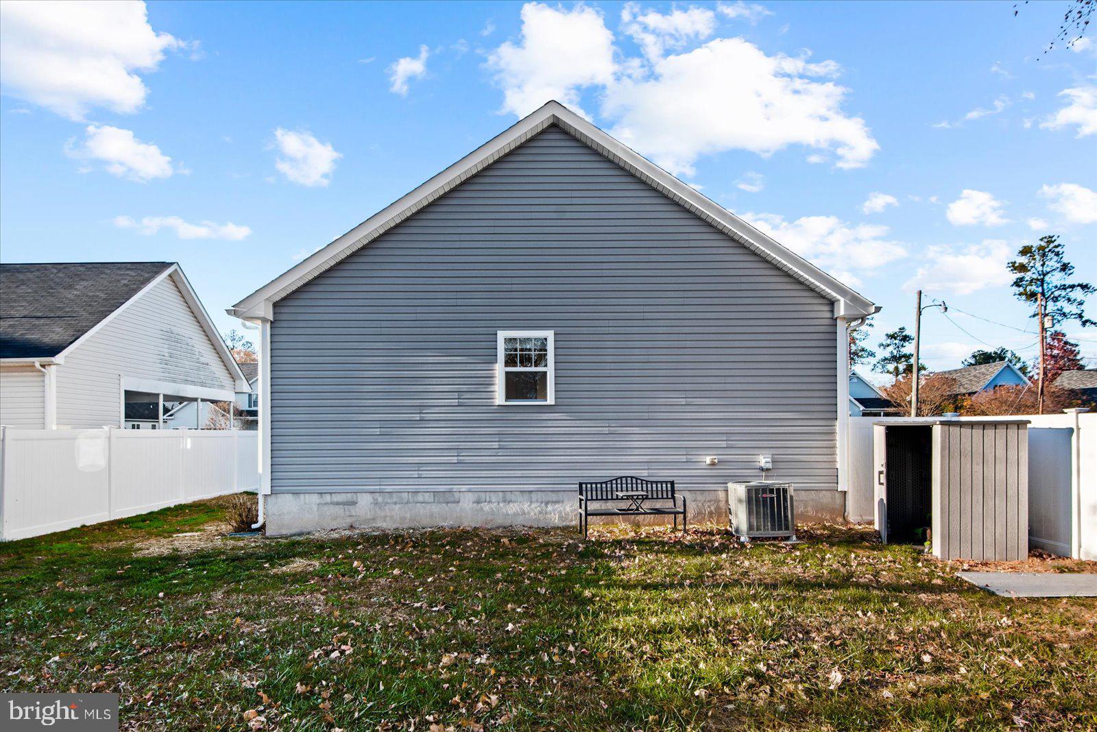 CLASSIC SHORES - Residential