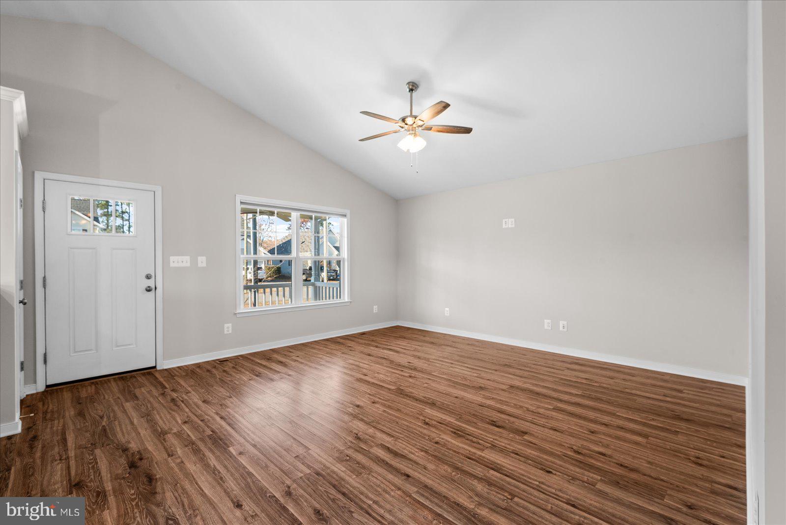 CLASSIC SHORES - Residential