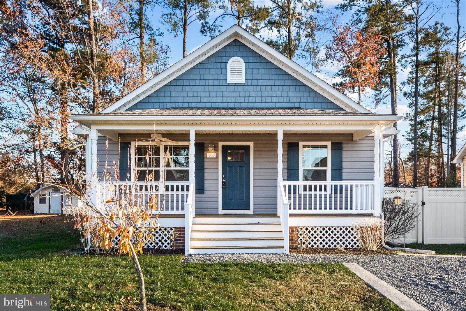 CLASSIC SHORES - Residential