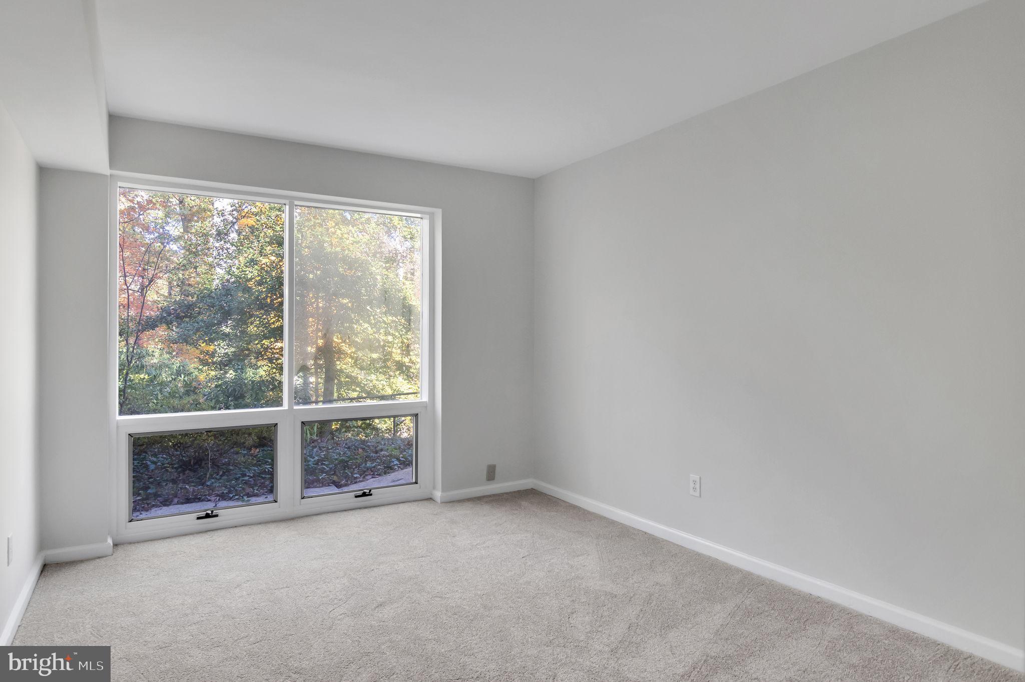 HOLLIN HILLS - Residential Lease