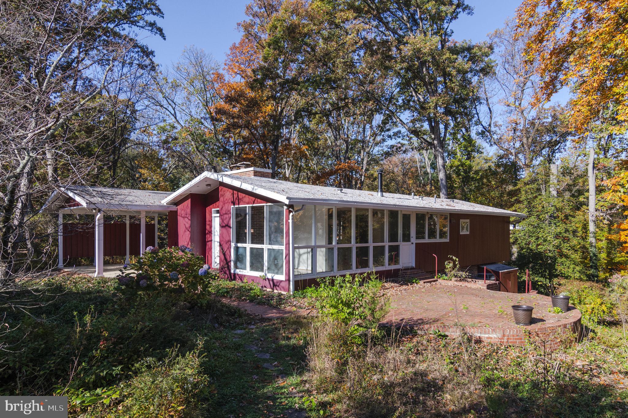 HOLLIN HILLS - Residential Lease