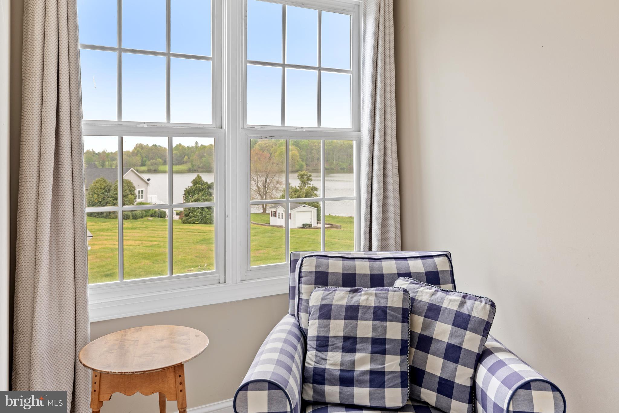 TWIN OAKS - Residential