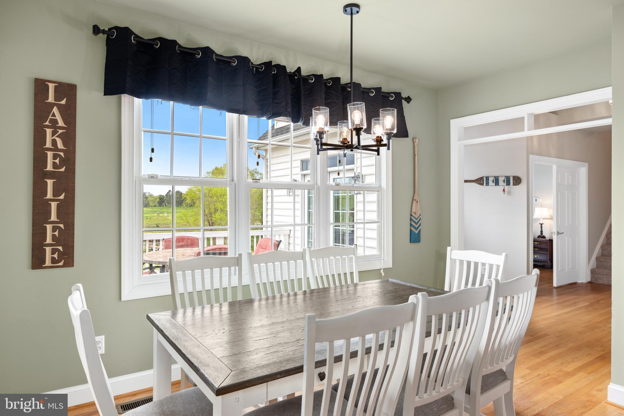 TWIN OAKS - Residential