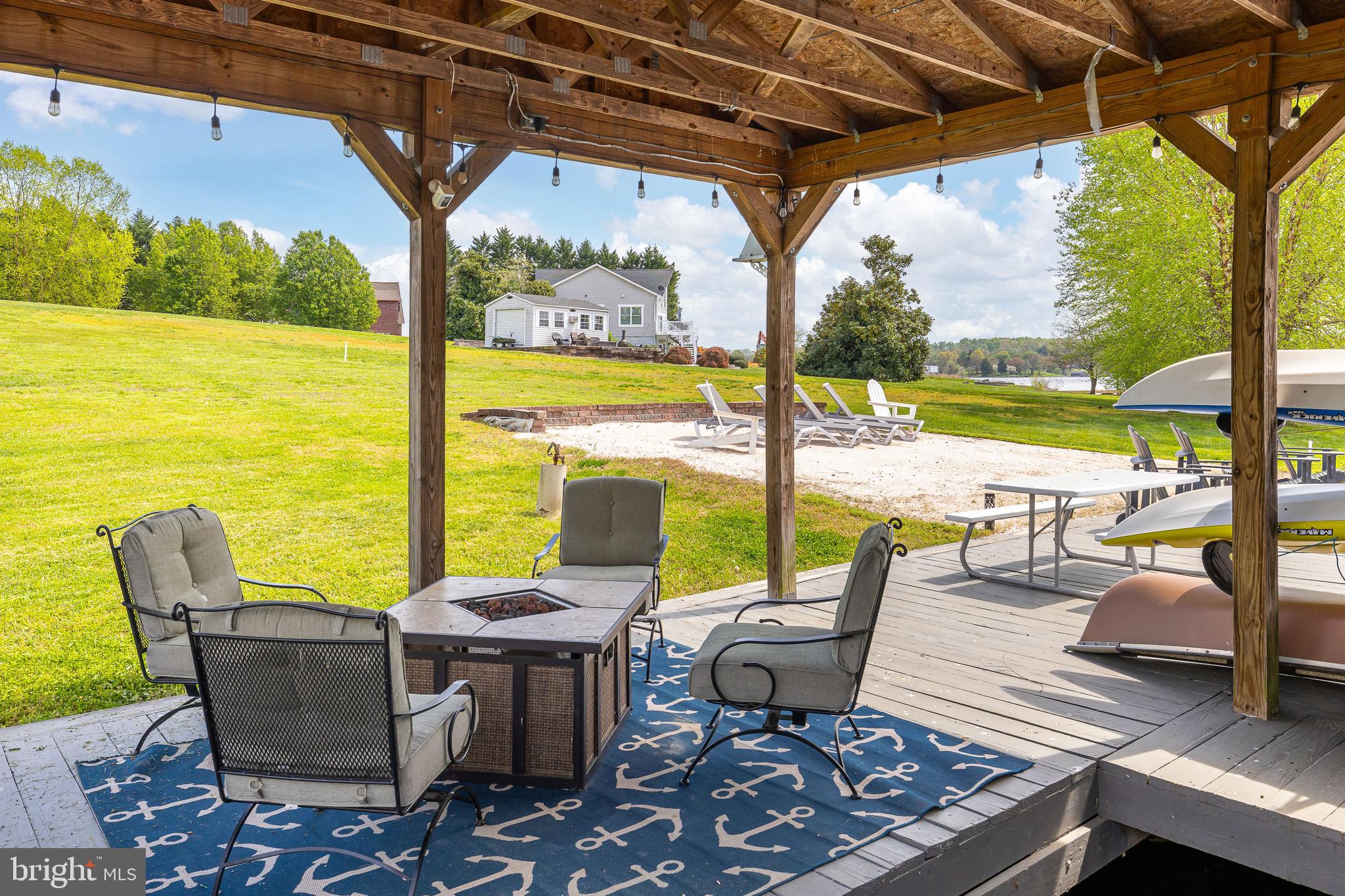 TWIN OAKS - Residential