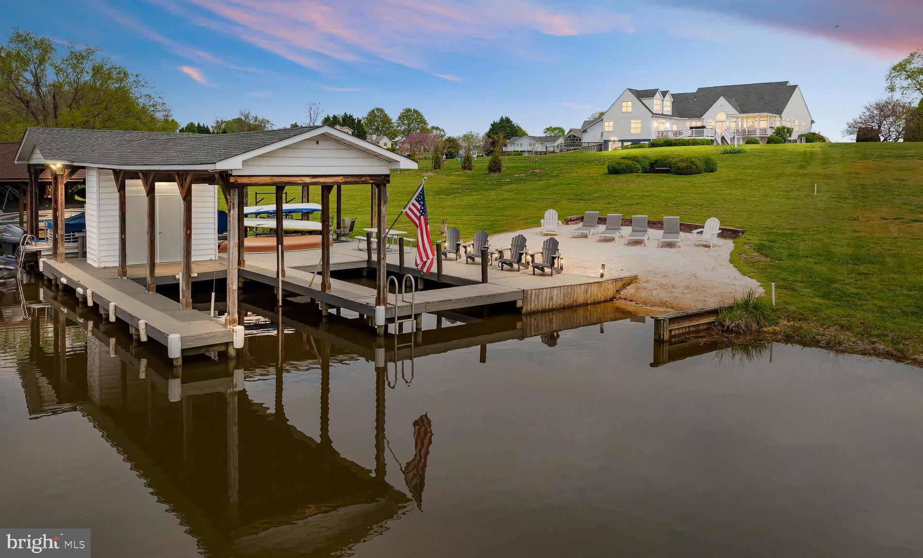 TWIN OAKS - Residential