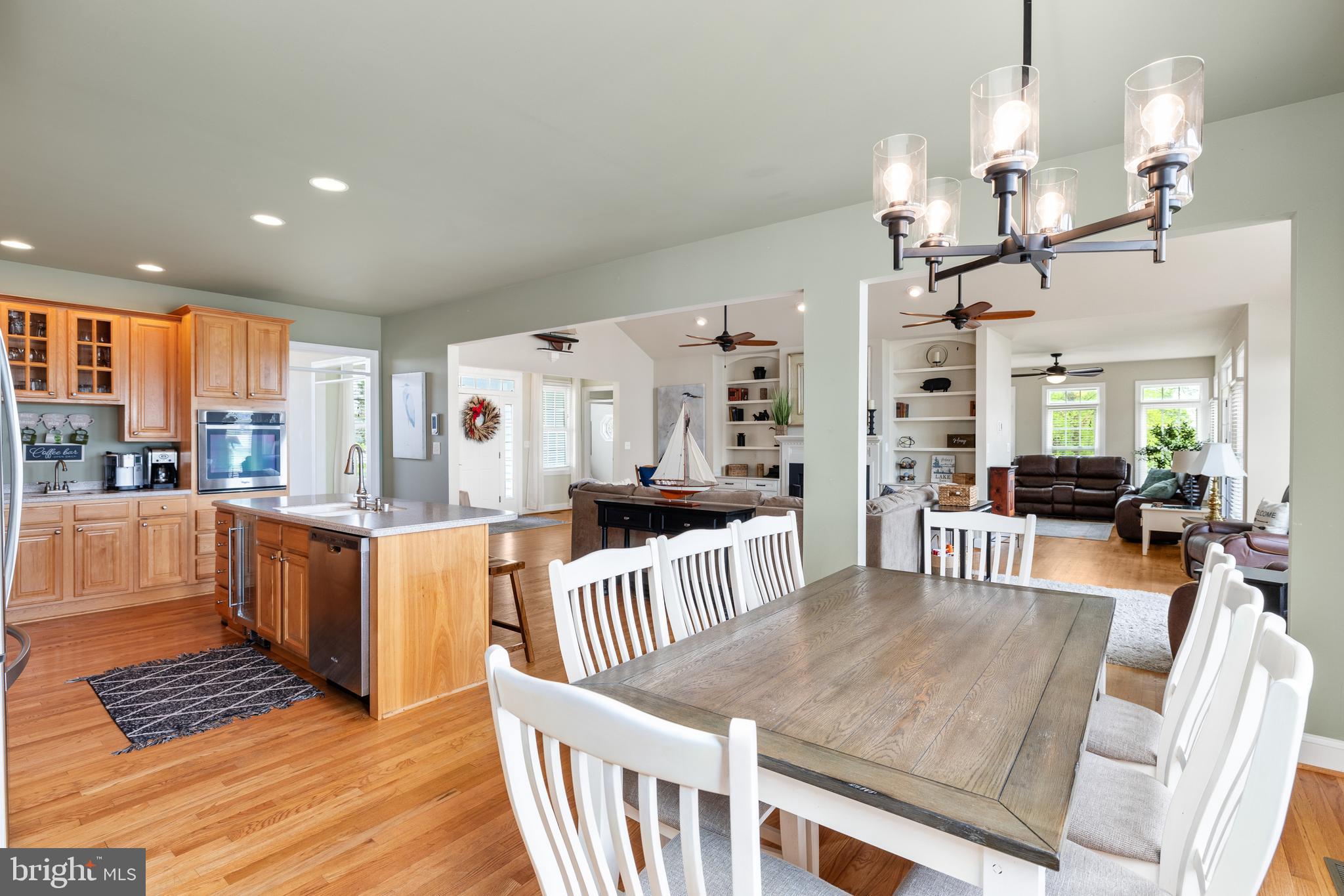 TWIN OAKS - Residential