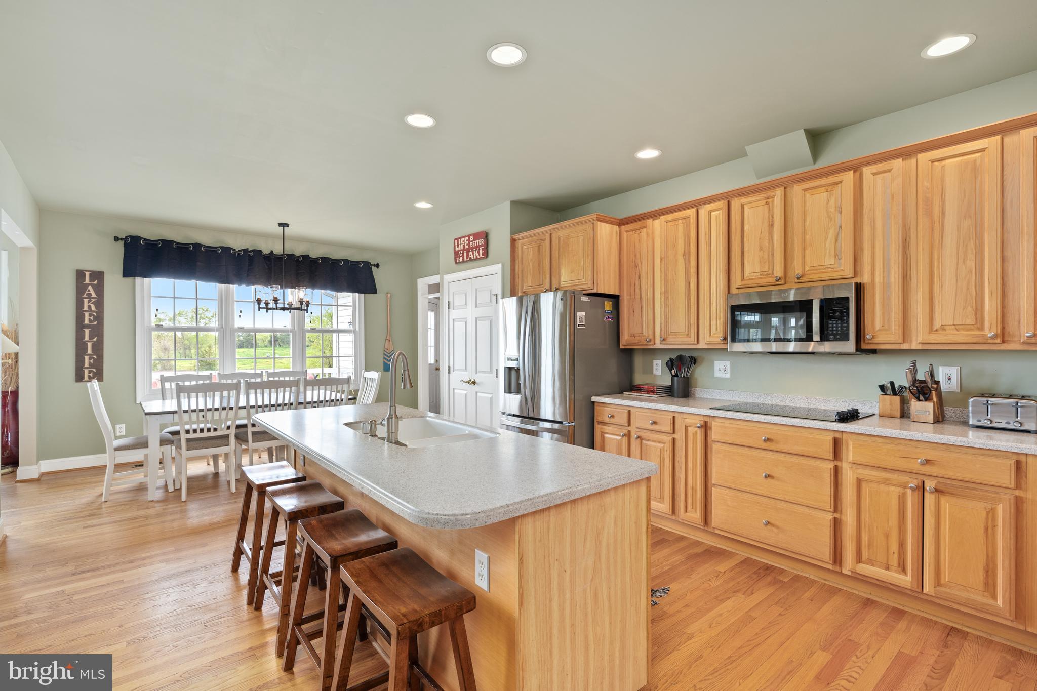 TWIN OAKS - Residential