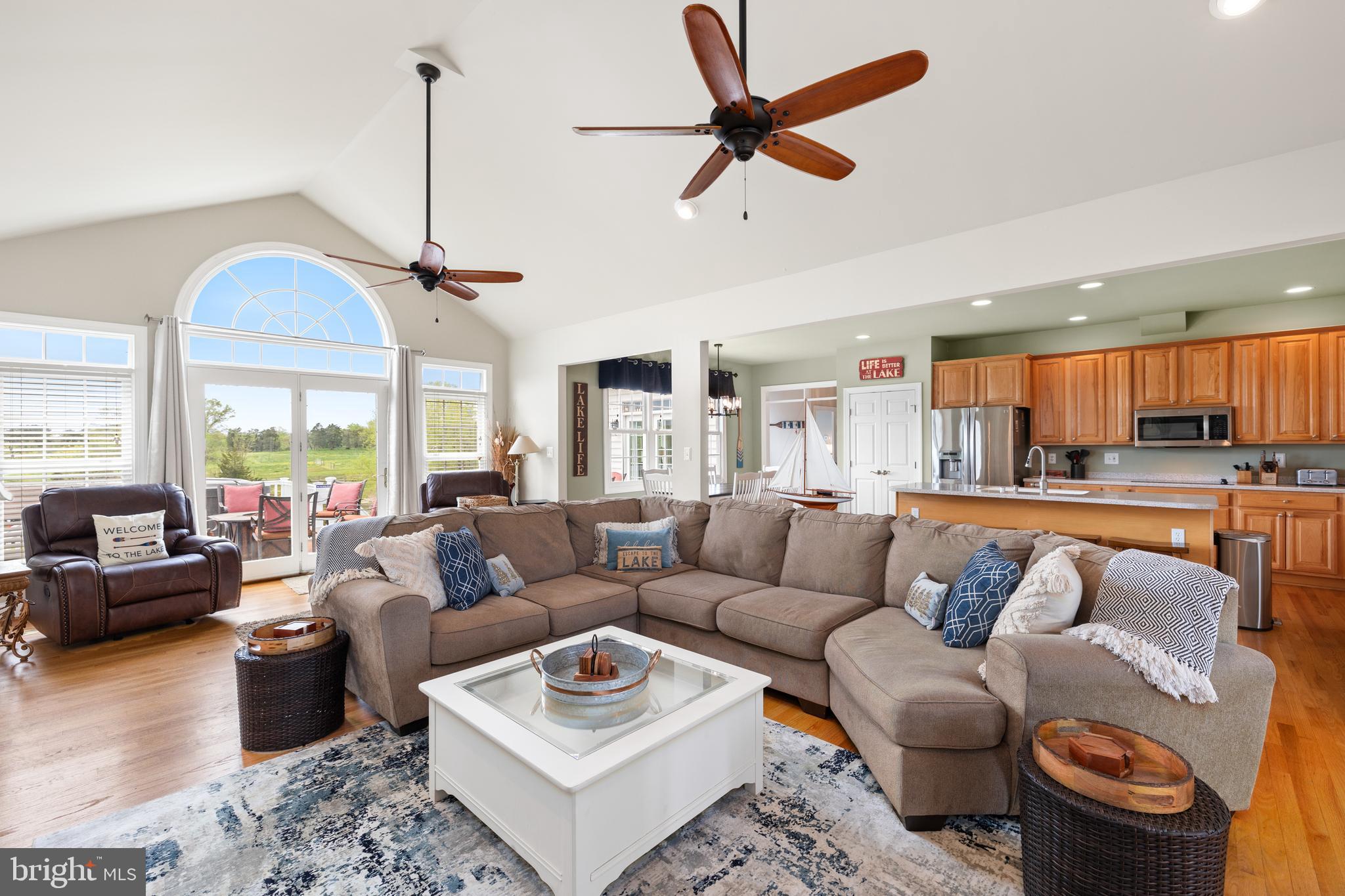 TWIN OAKS - Residential