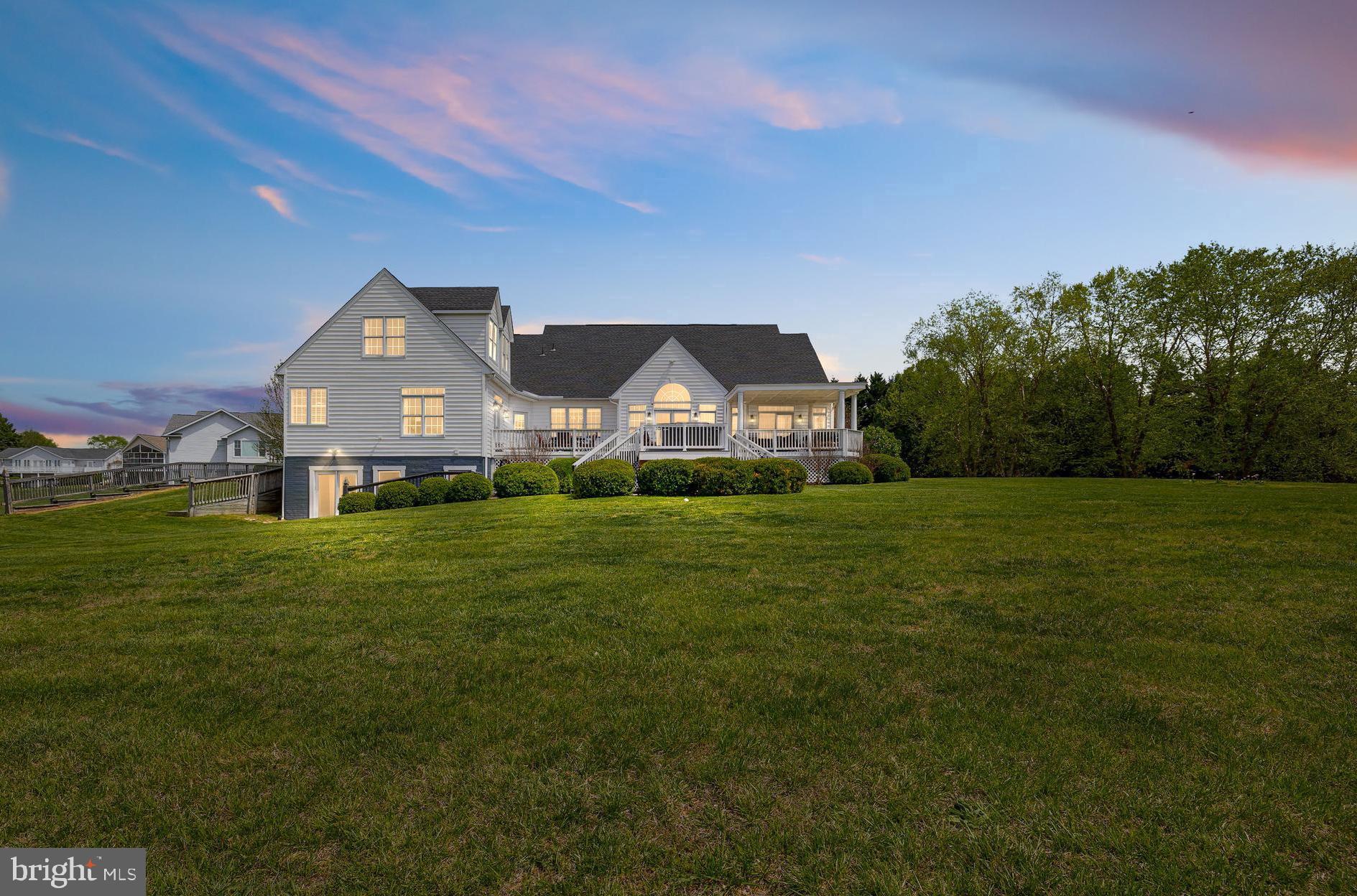 TWIN OAKS - Residential