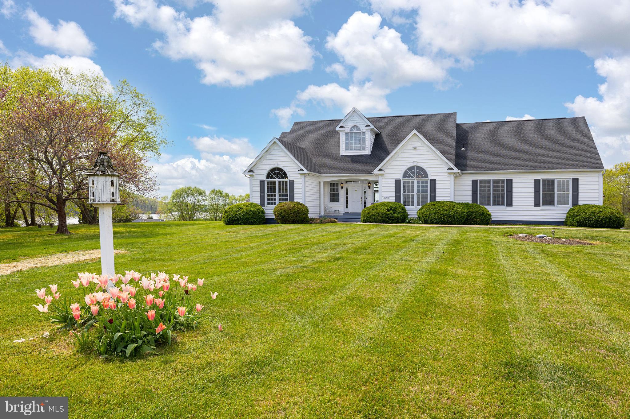 TWIN OAKS - Residential